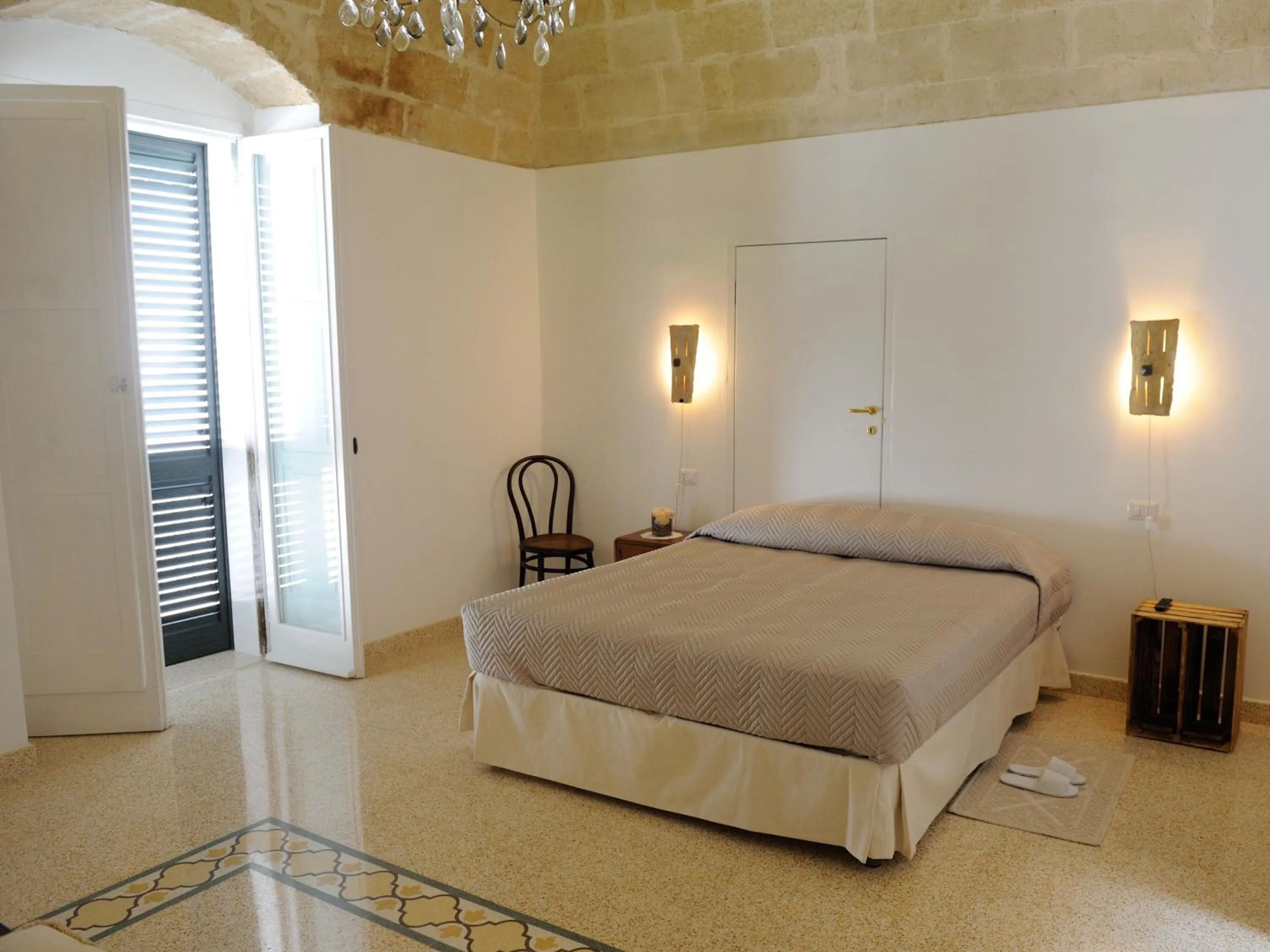 Photo of the whole room, Bed in Contrada Cappuccini