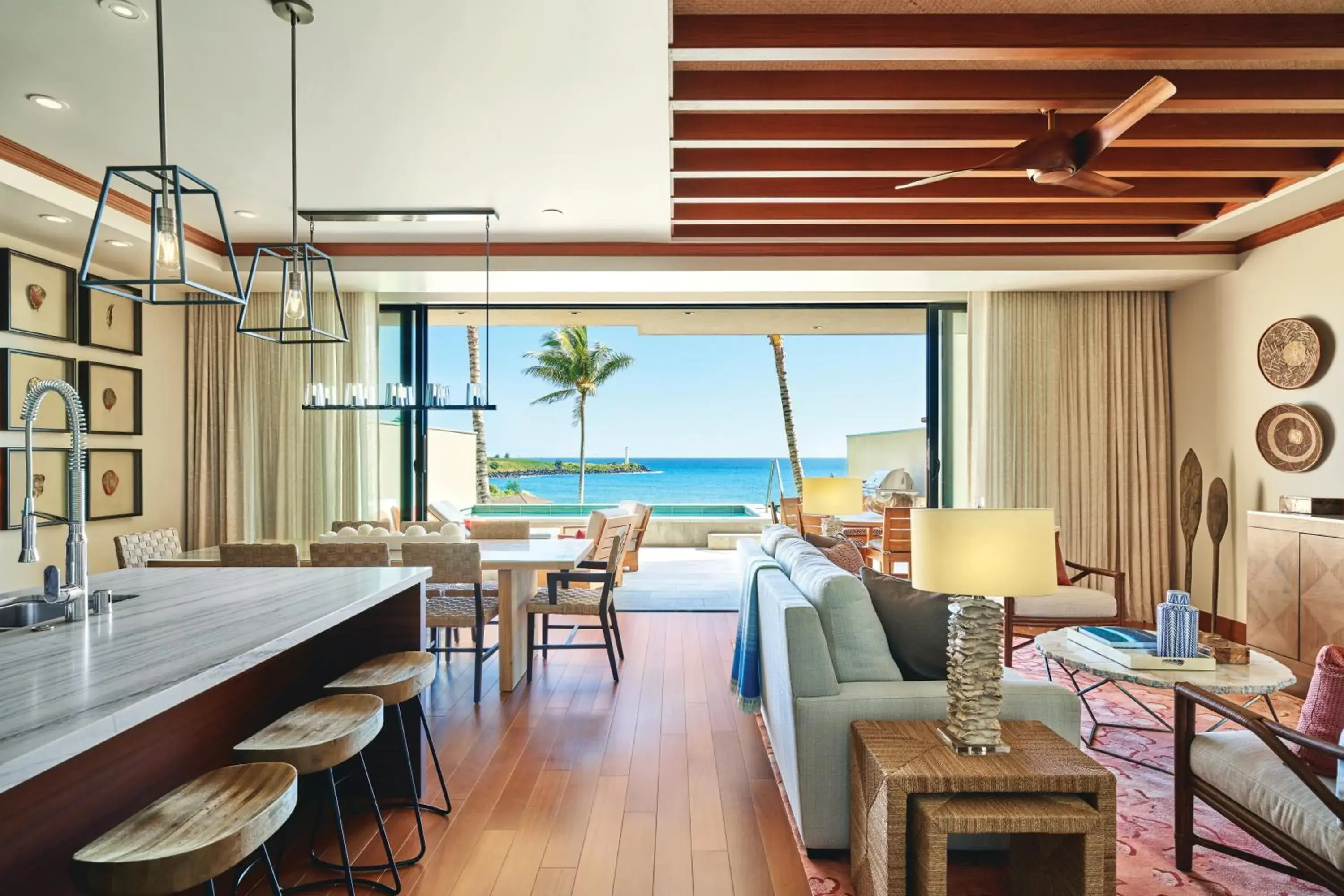 Living room, Restaurant/Places to Eat in Timbers Kauai Ocean Club & Residences
