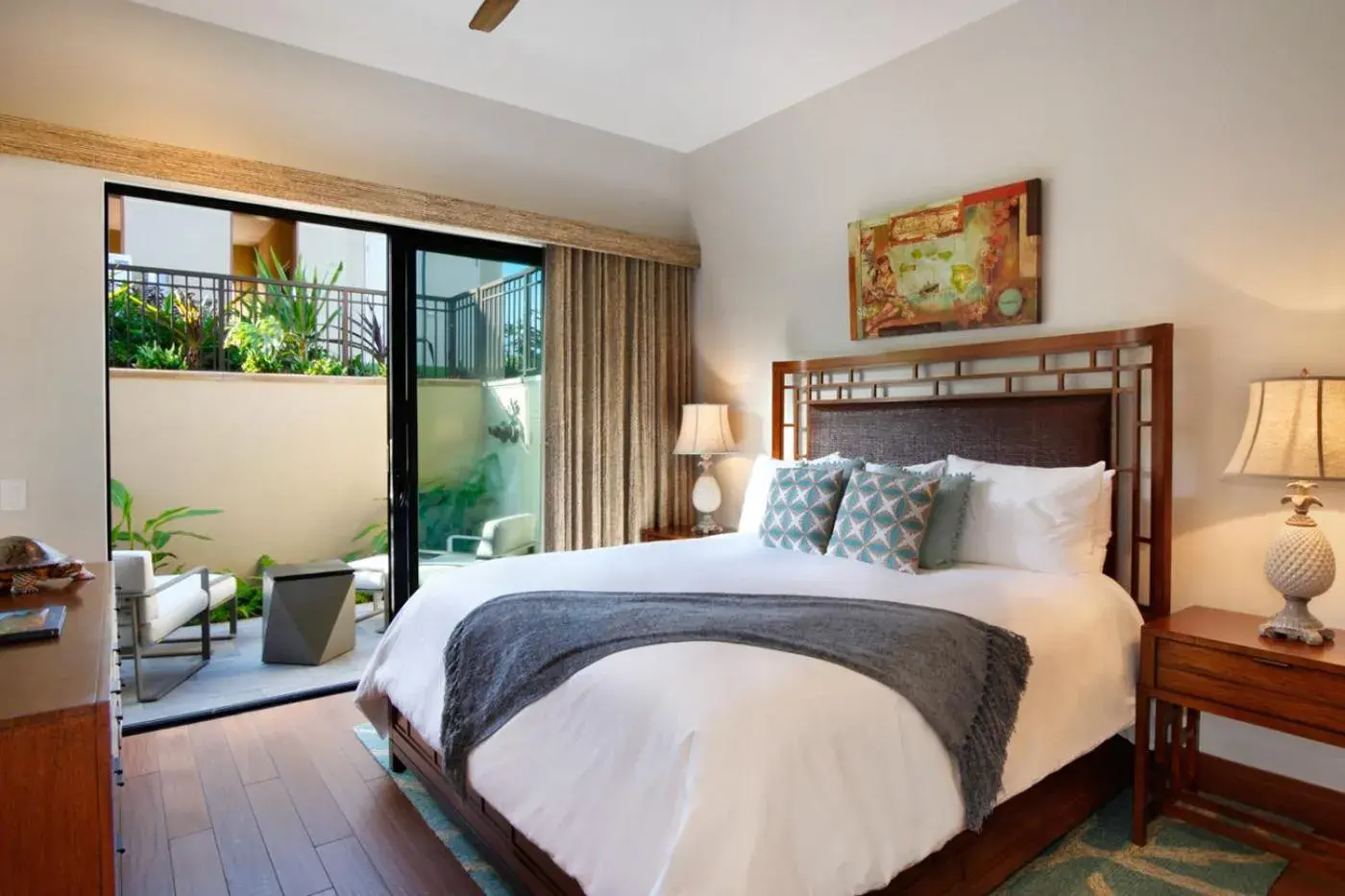Bedroom, Bed in Timbers Kauai Ocean Club & Residences