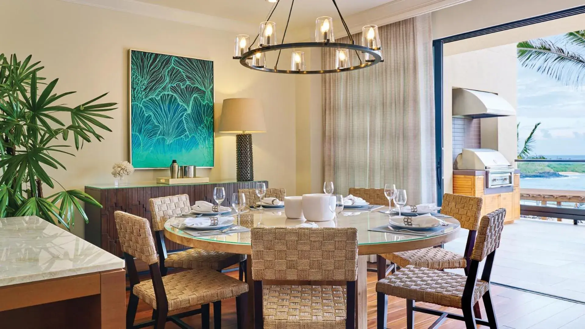 Dining area, Restaurant/Places to Eat in Timbers Kauai Ocean Club & Residences