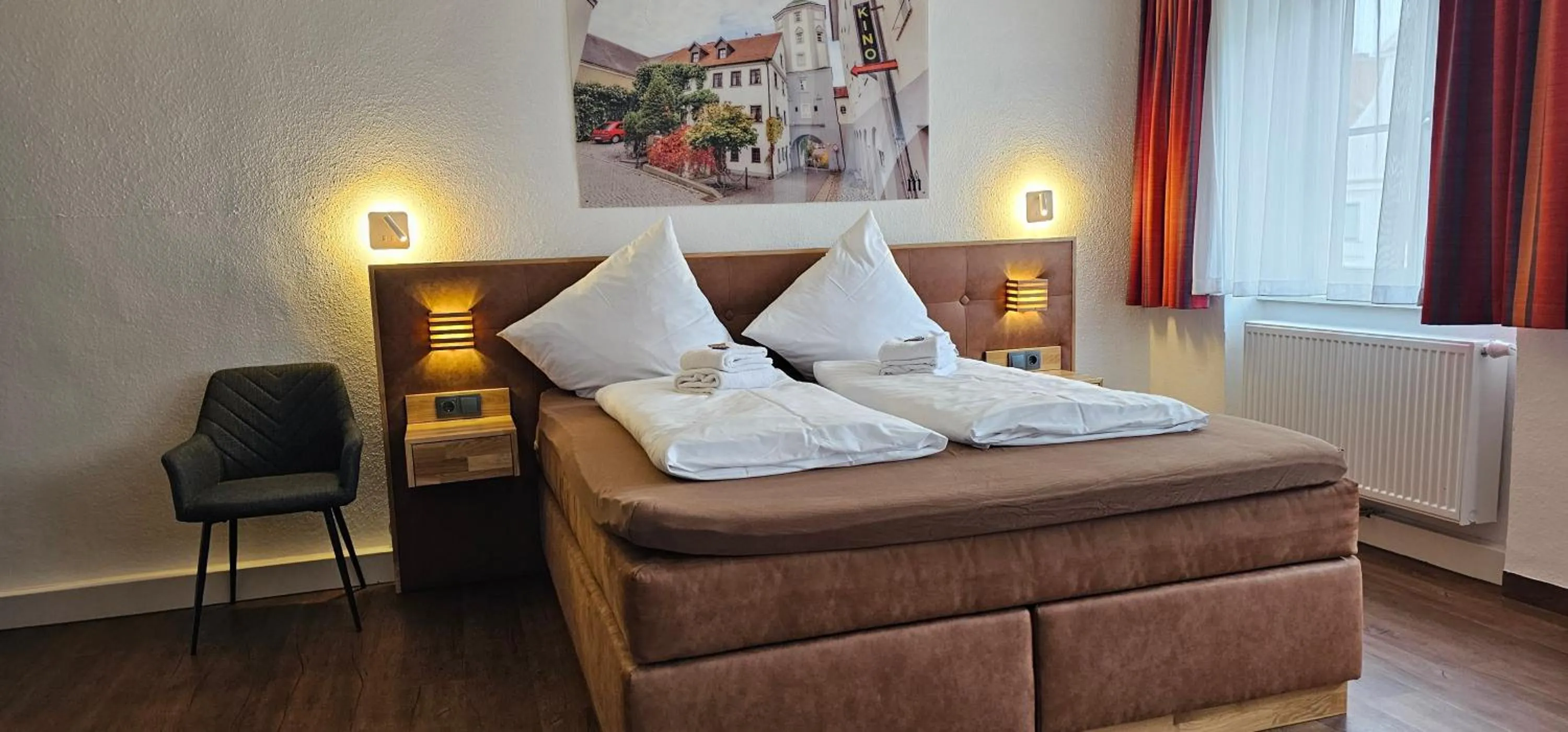 Bedroom, Bed in Brauereigasthof zur Münz seit 1586
