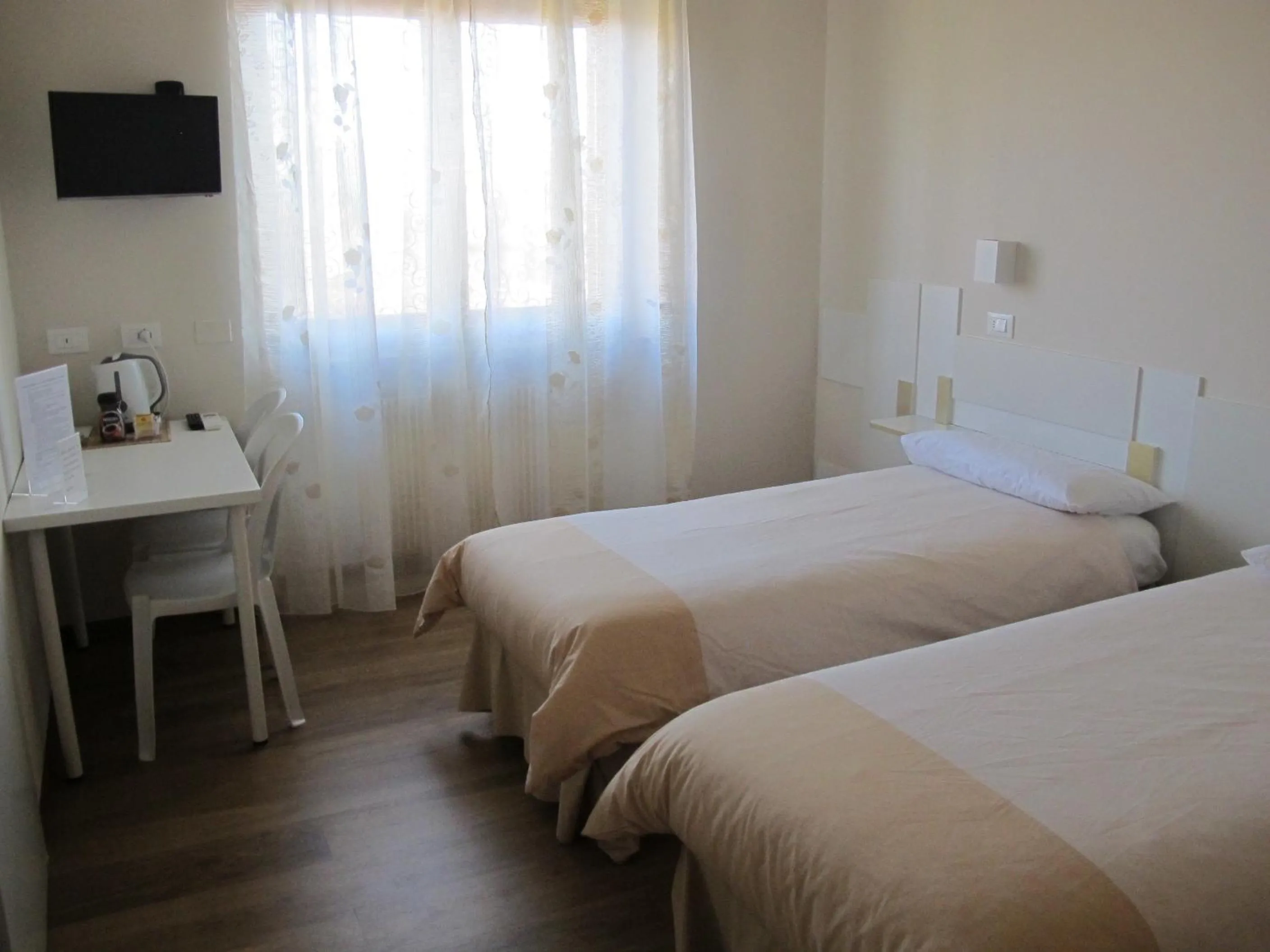 Double or Twin Room with Garden View in B&B Villa Filotea & Apartment