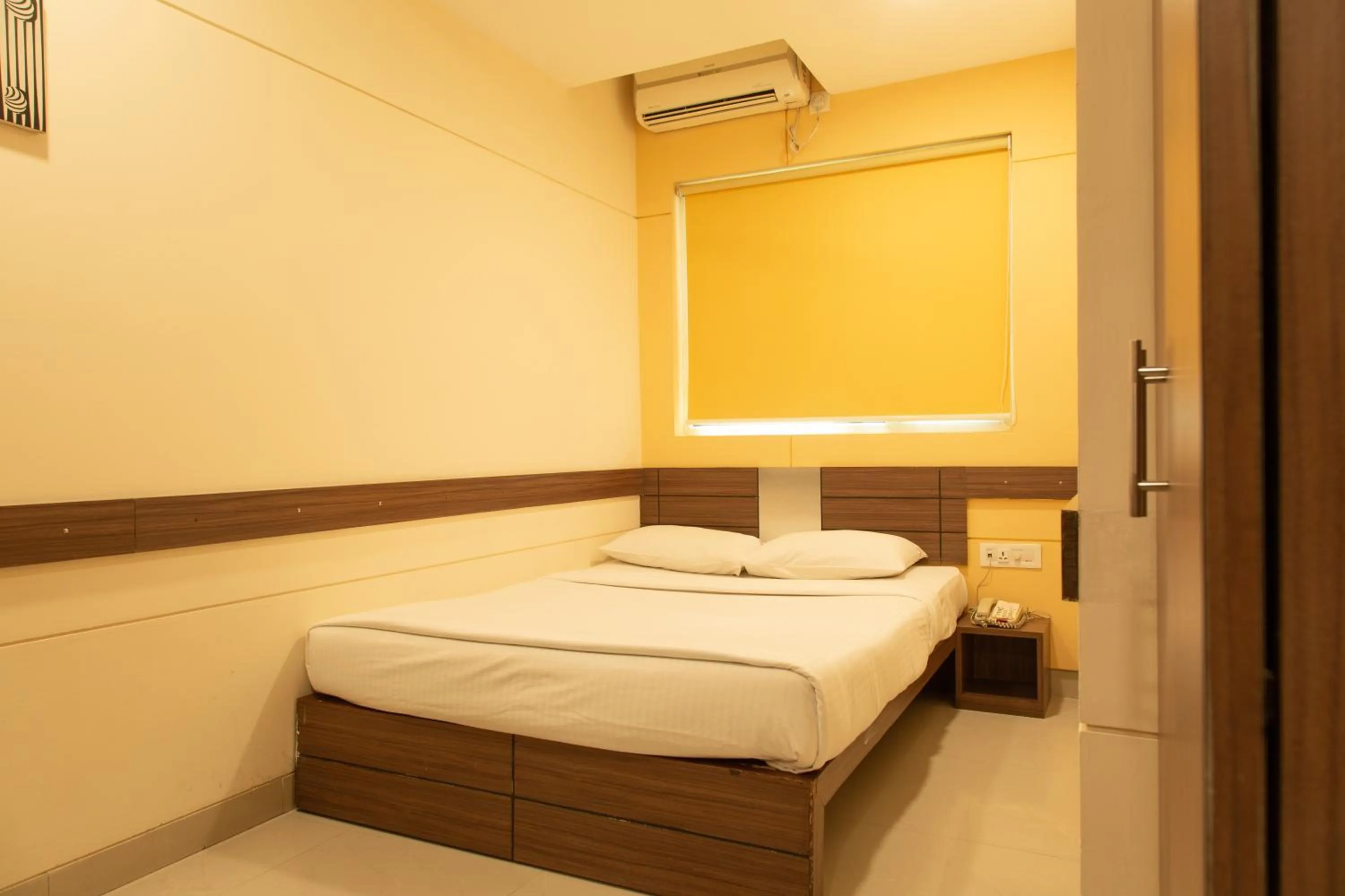 Bed in Ginger Bangalore- Inner Ring Road