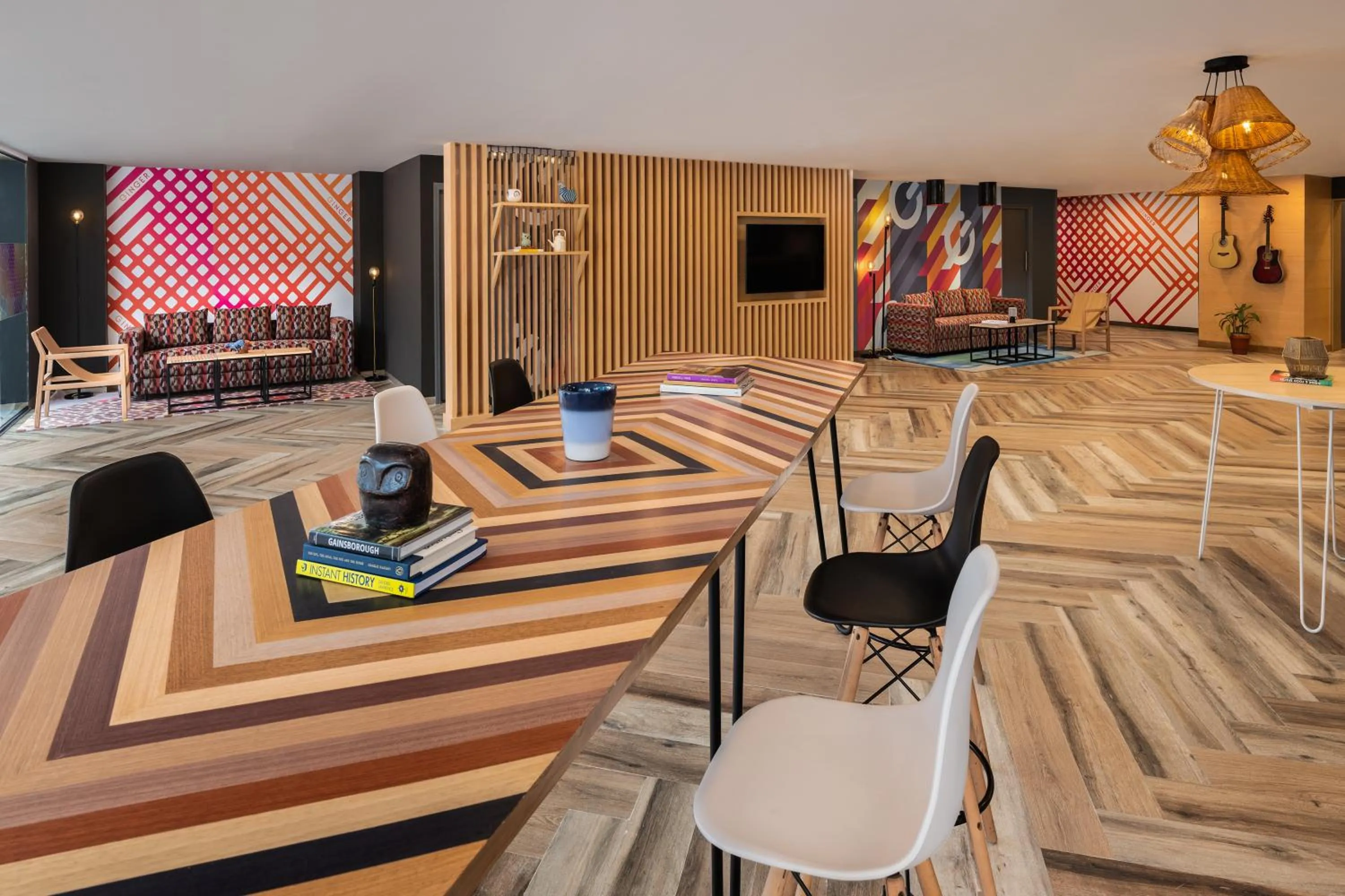 Communal lounge/ TV room in Ginger Bangalore- Inner Ring Road