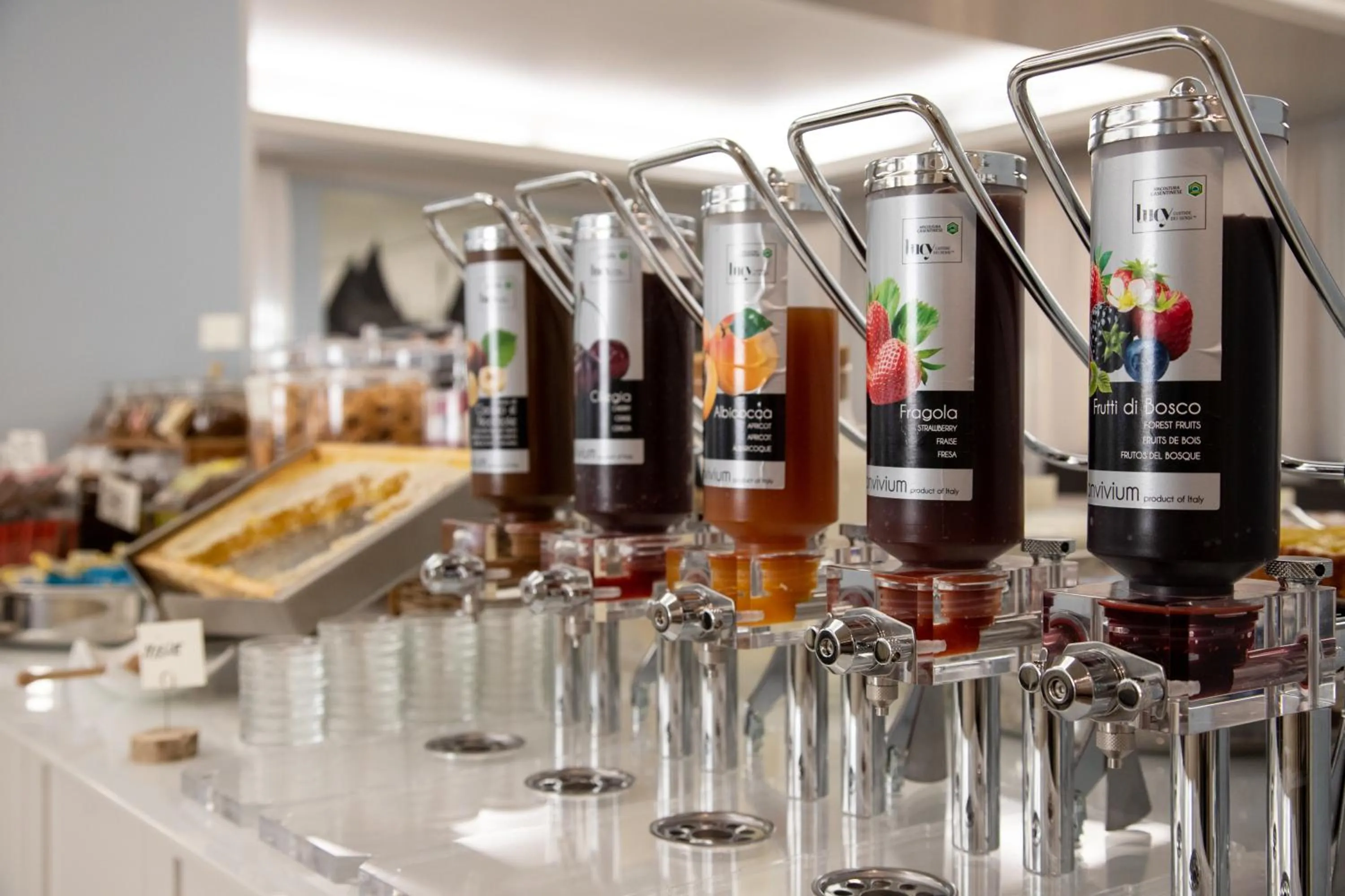 Breakfast in Hotel Villa Eugenia - 3 Stelle Superior con Private SPA e Piscina