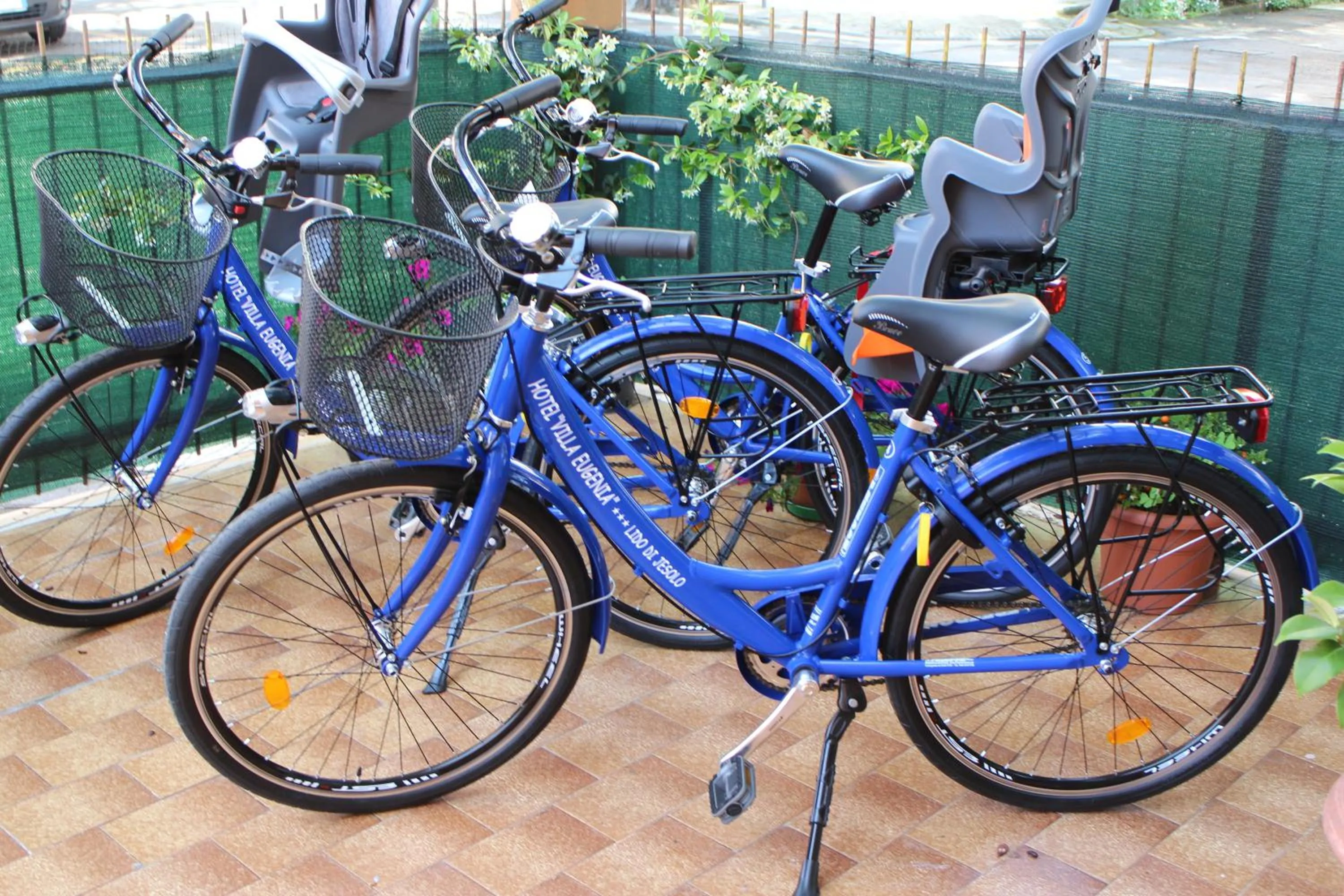 Cycling in Hotel Villa Eugenia - 3 Stelle Superior con Private SPA e Piscina