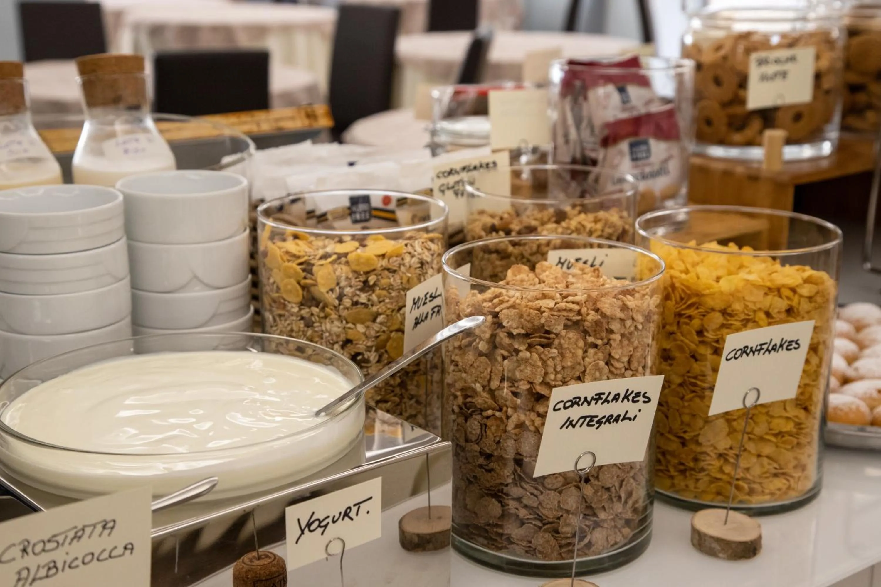 Breakfast in Hotel Villa Eugenia - 3 Stelle Superior con Private SPA e Piscina