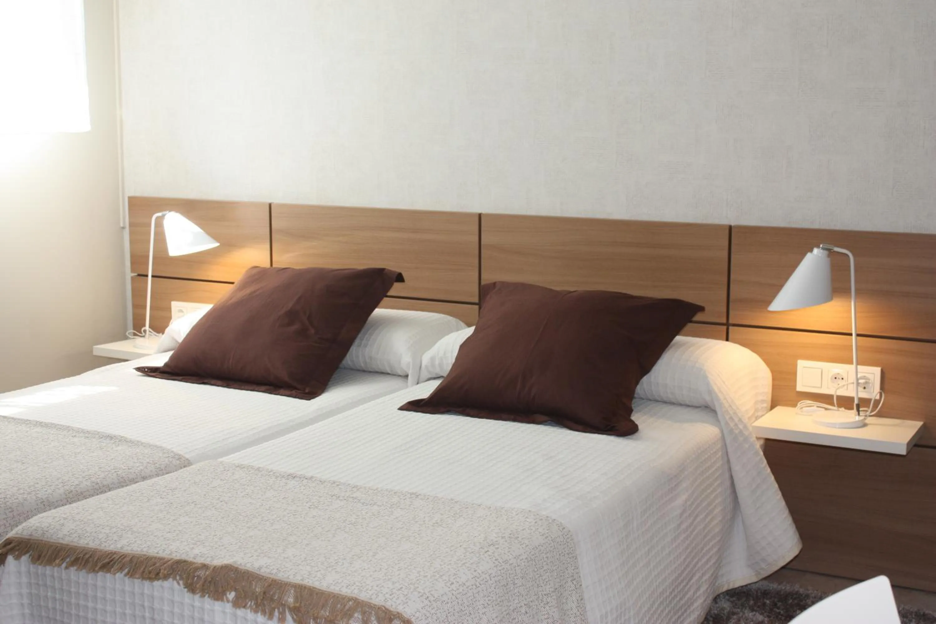 Photo of the whole room, Bed in Pensión Zumardi