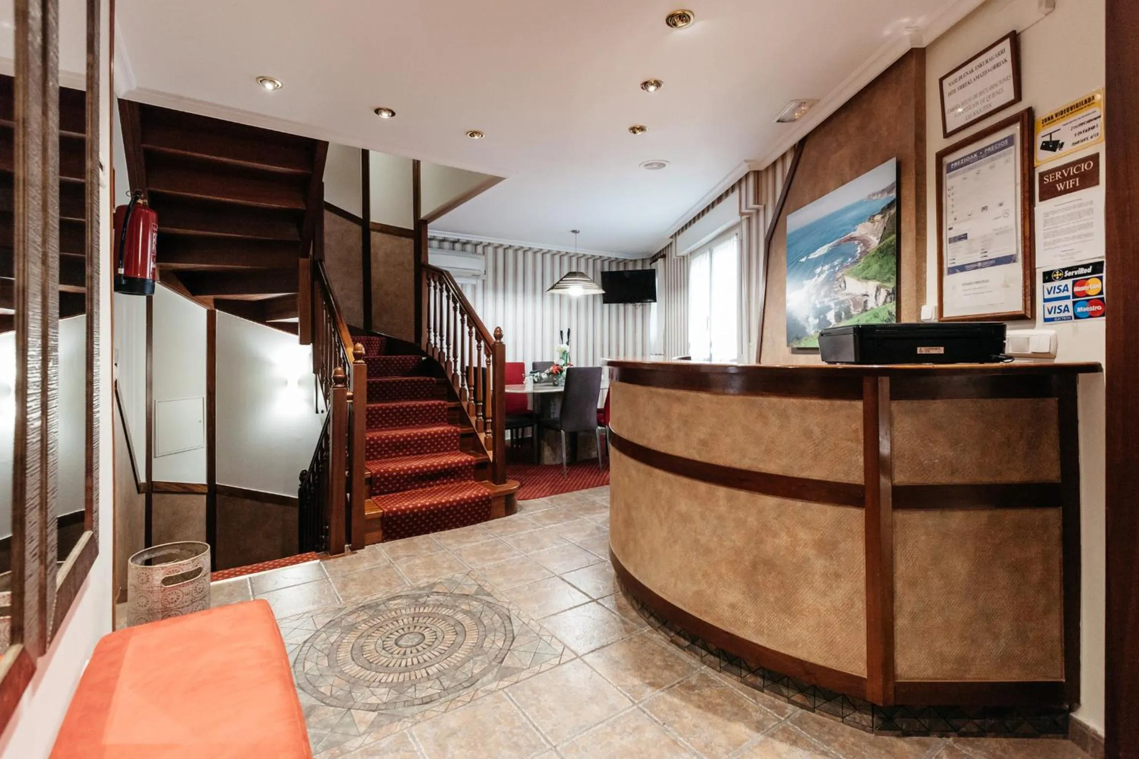 Lobby or reception in Pensión Zumardi