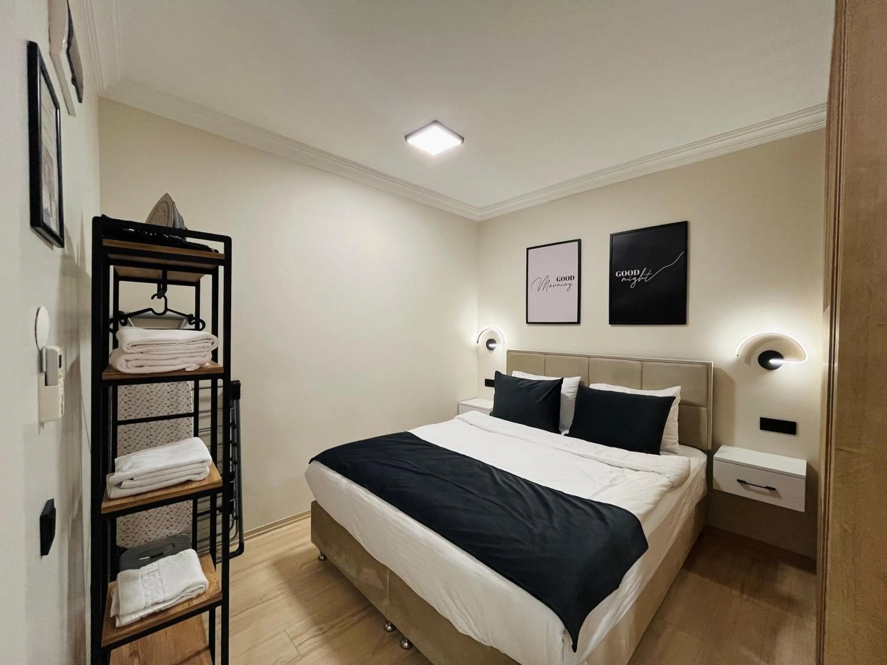 Bed in Westley Residence Taksim