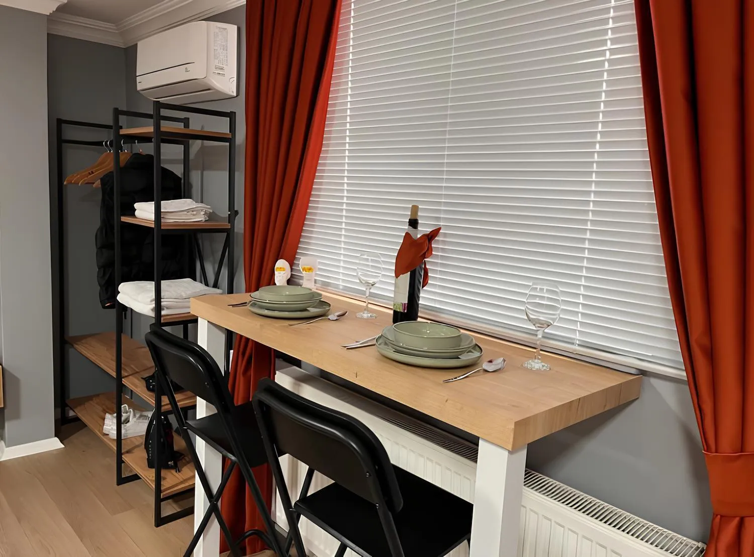 Dining area in Westley Residence Taksim