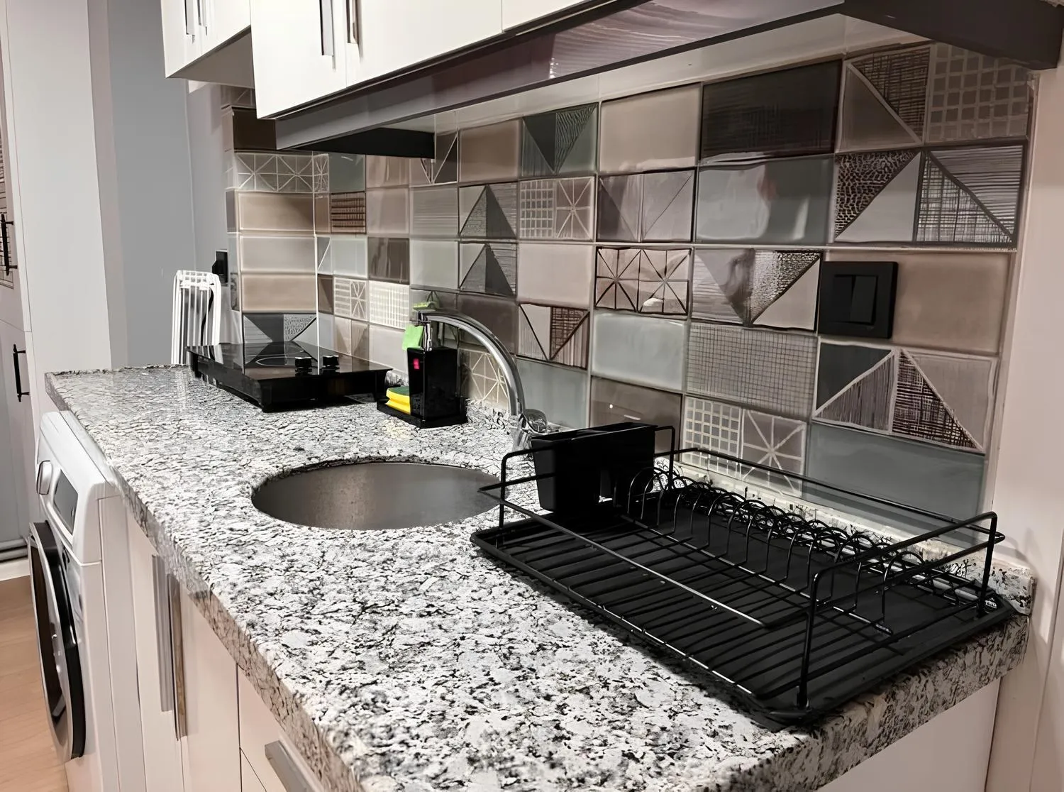 Kitchen or kitchenette in Westley Residence Taksim