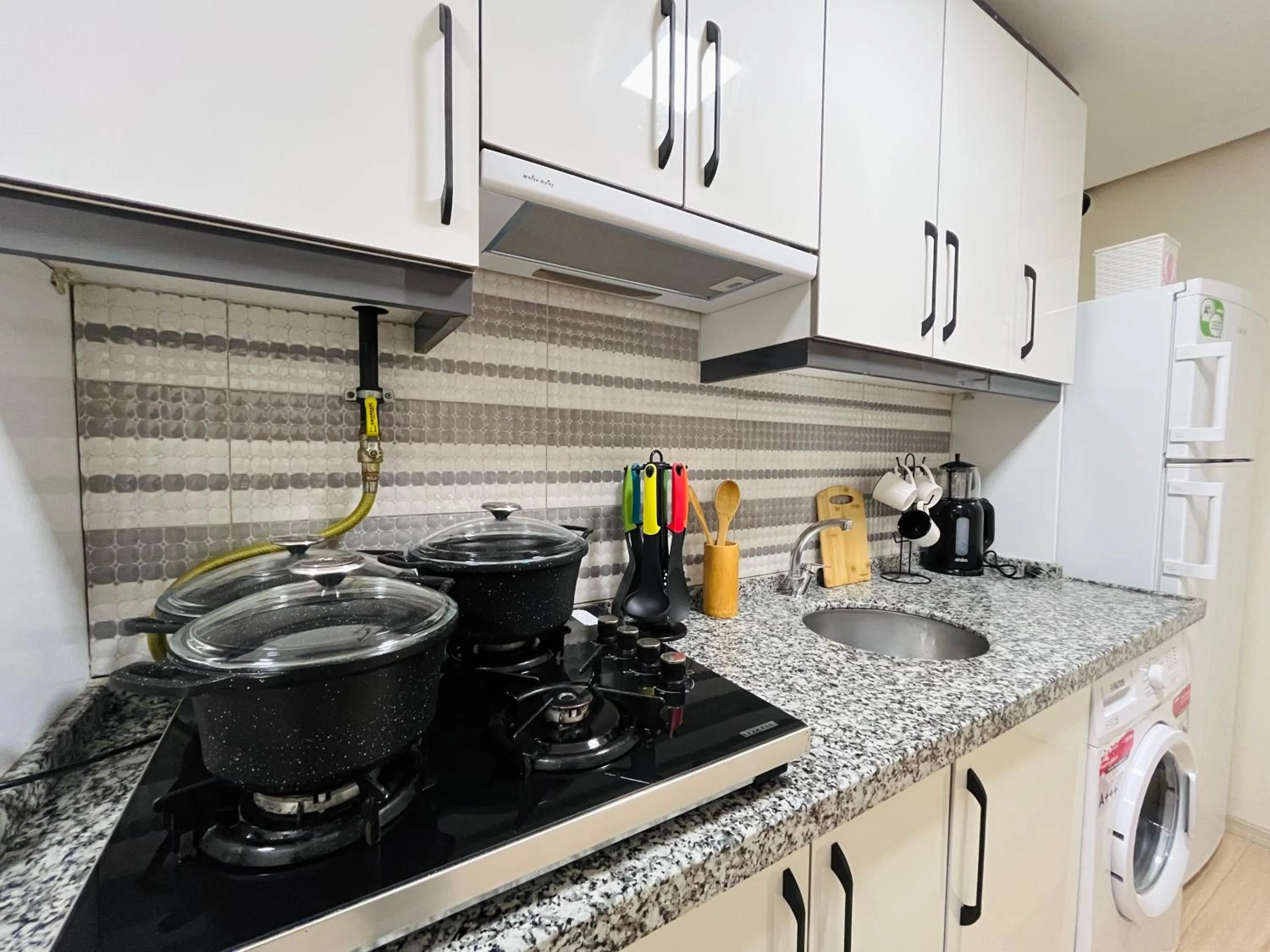 Kitchen or kitchenette in Westley Residence Taksim