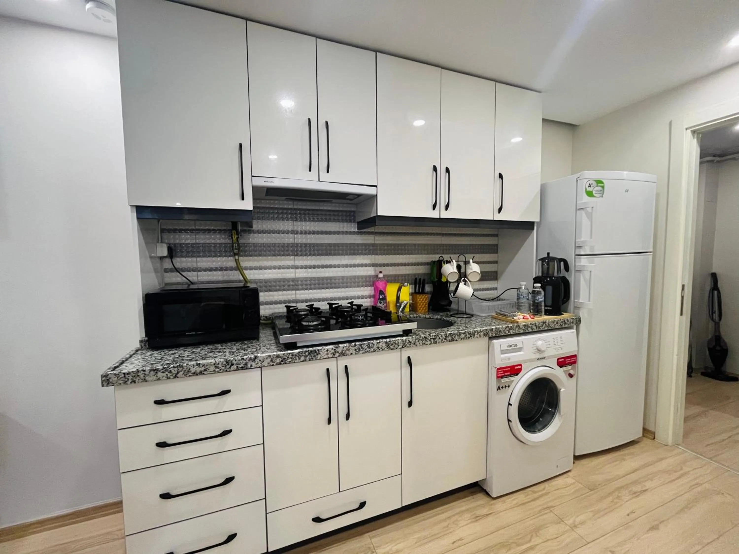 Coffee/tea facilities in Westley Residence Taksim