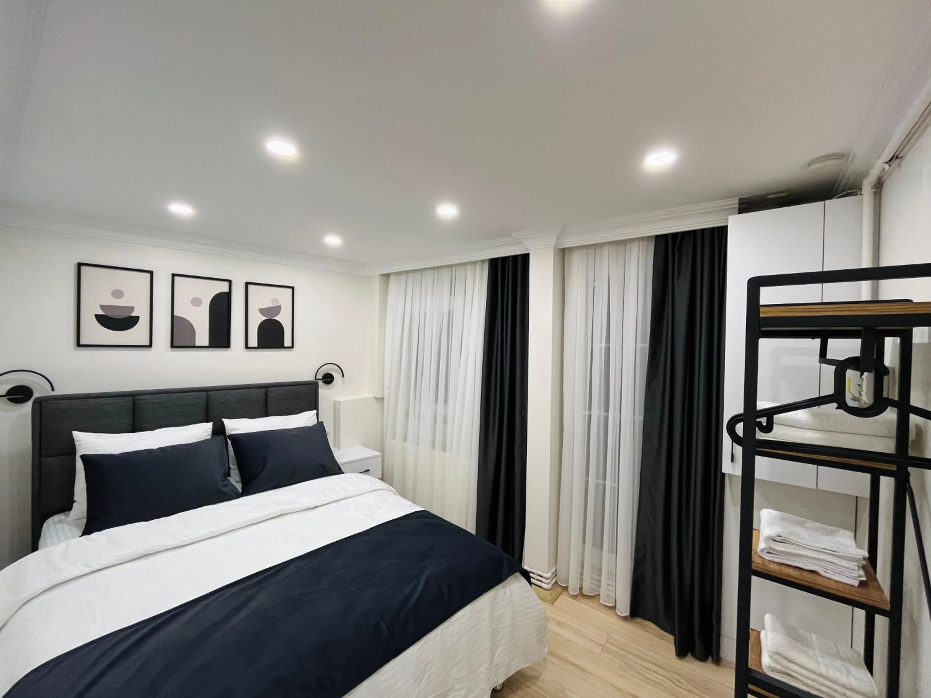 Bed in Westley Residence Taksim