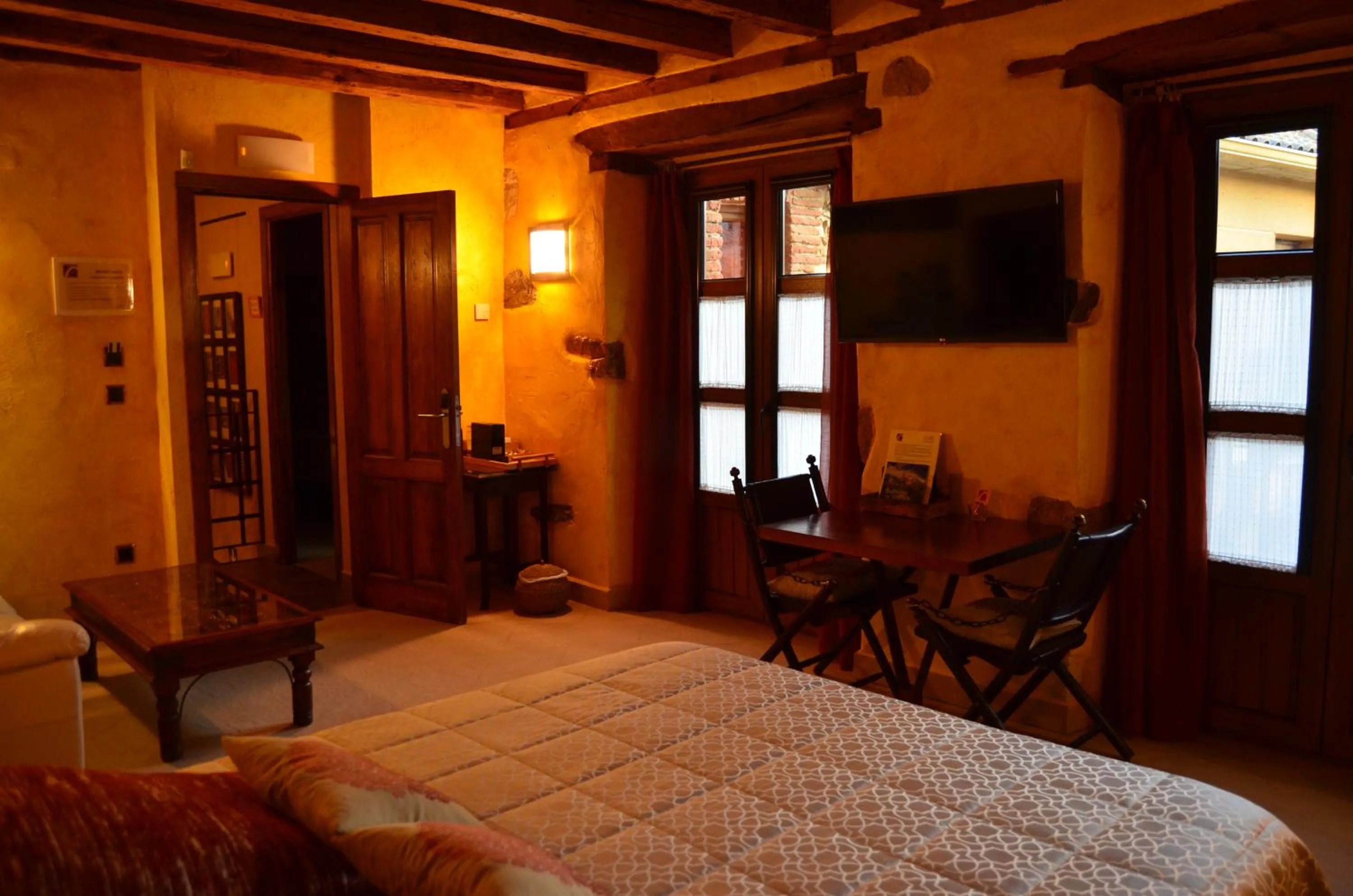 Bed in Hotel La Beltraneja