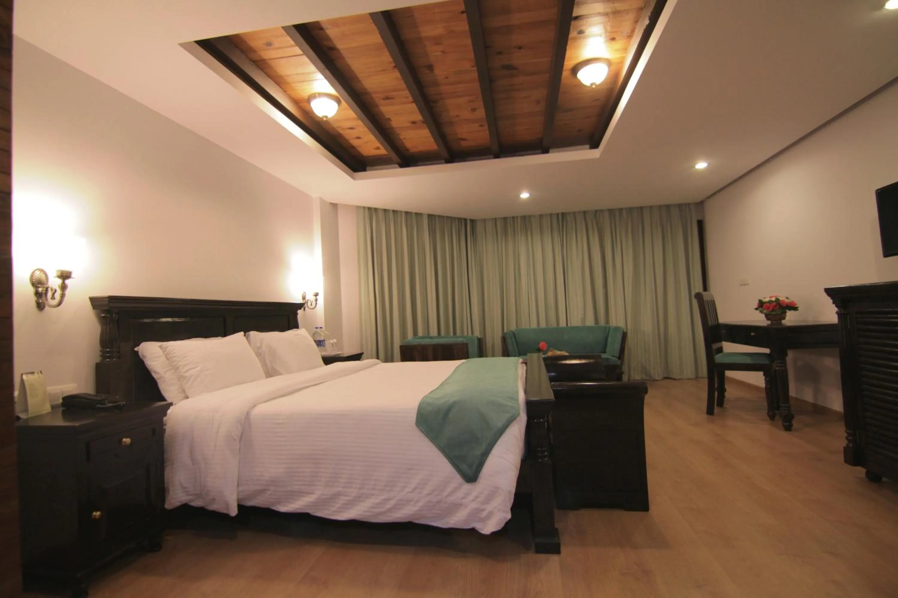 Photo of the whole room, Bed in Manuallaya The Resort & Spa