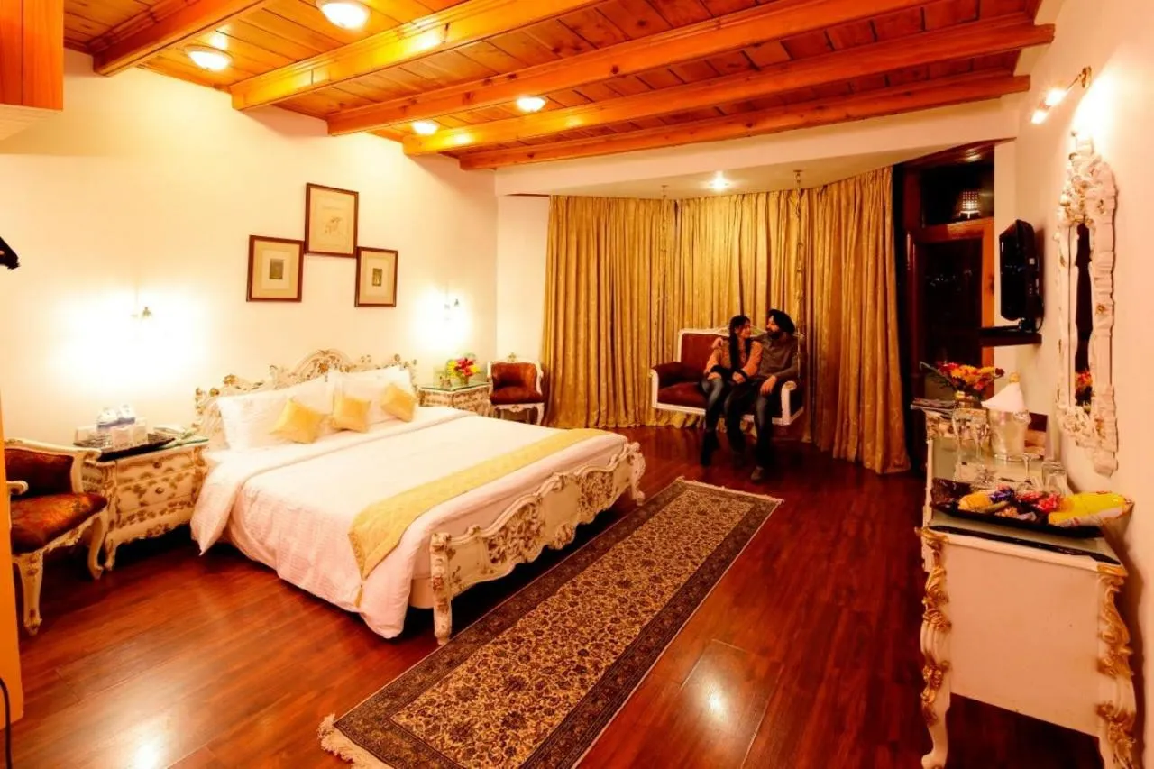 Bed in Manuallaya The Resort & Spa