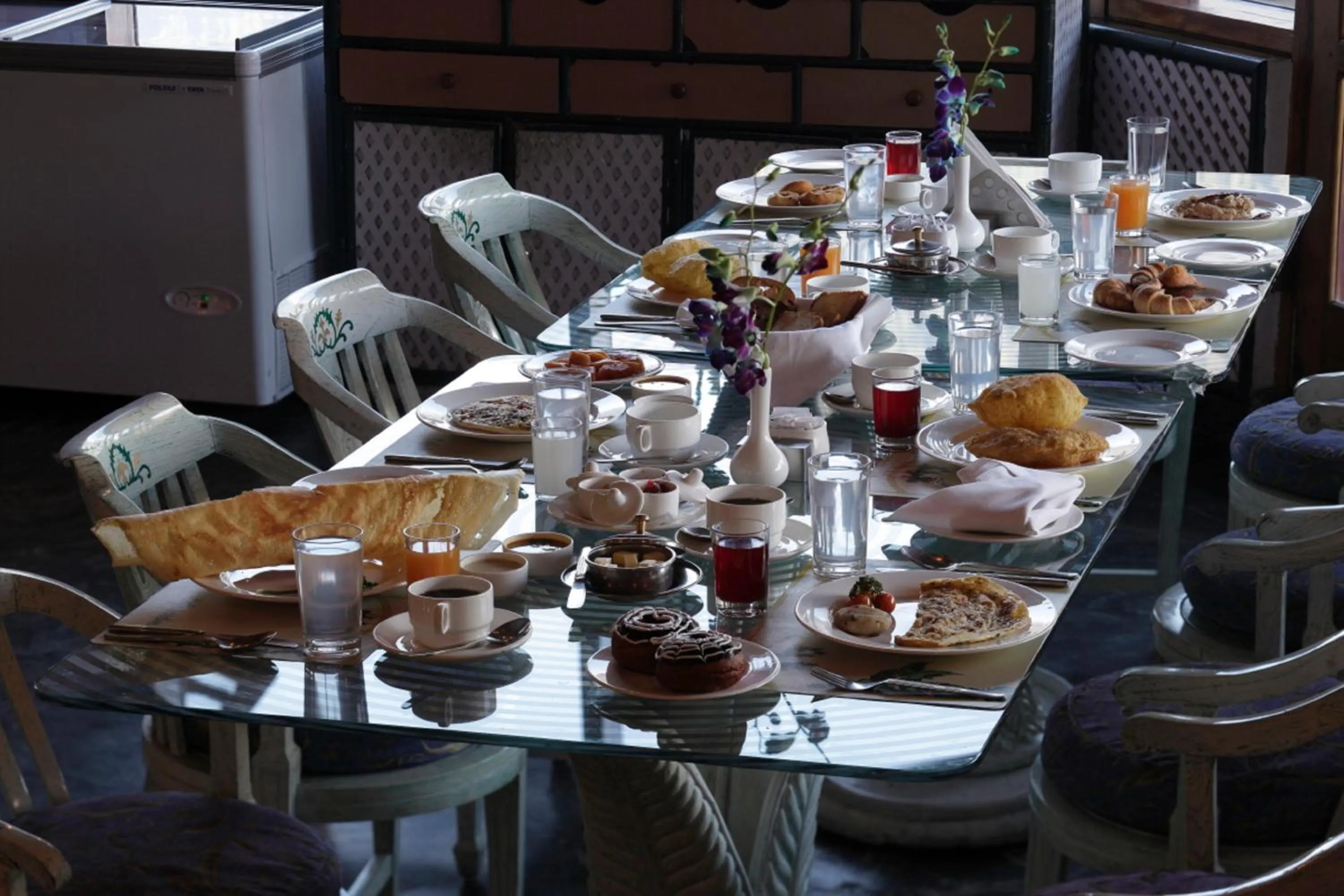 Breakfast in Manuallaya The Resort & Spa