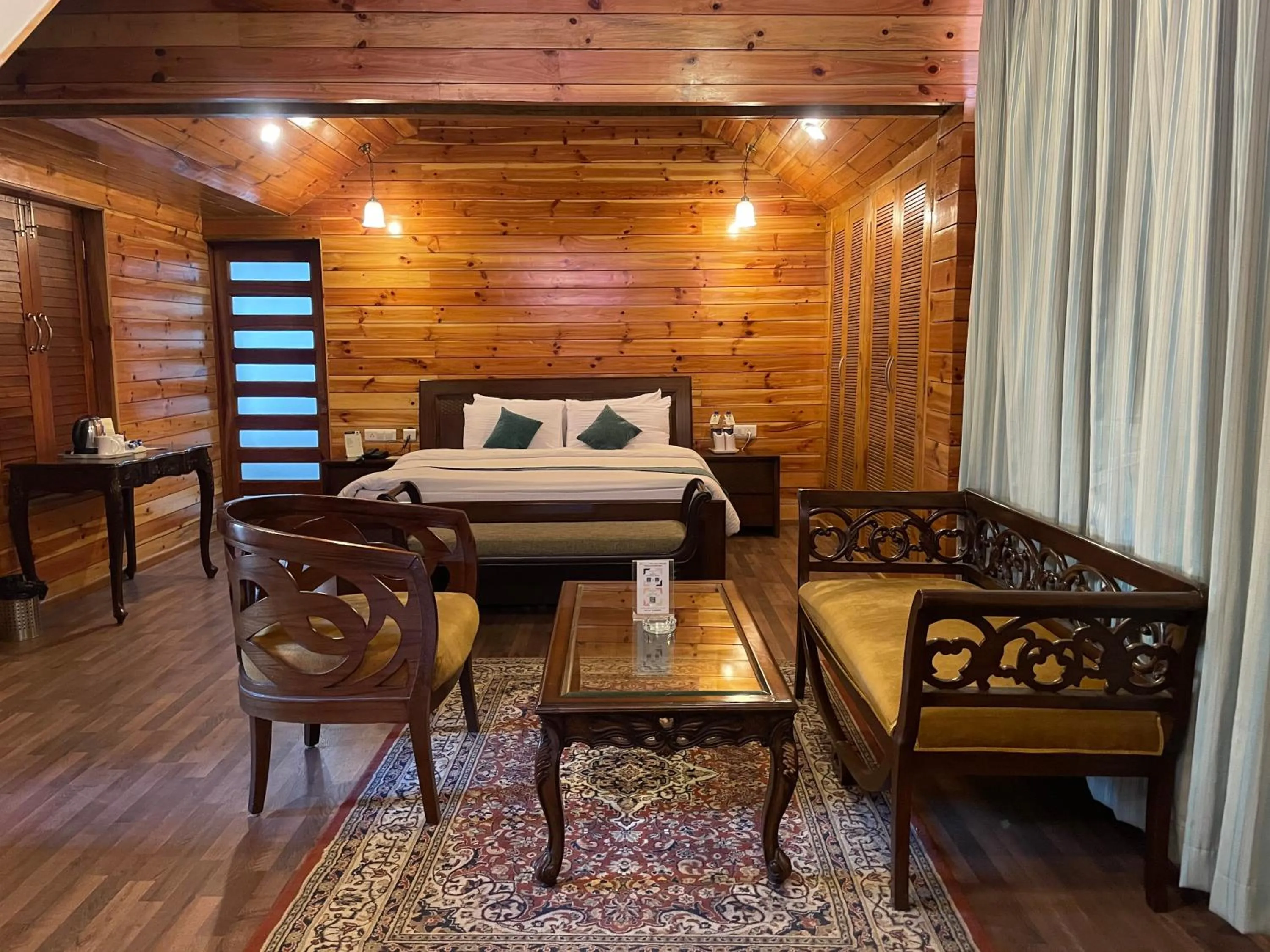 Bed in Manuallaya The Resort & Spa