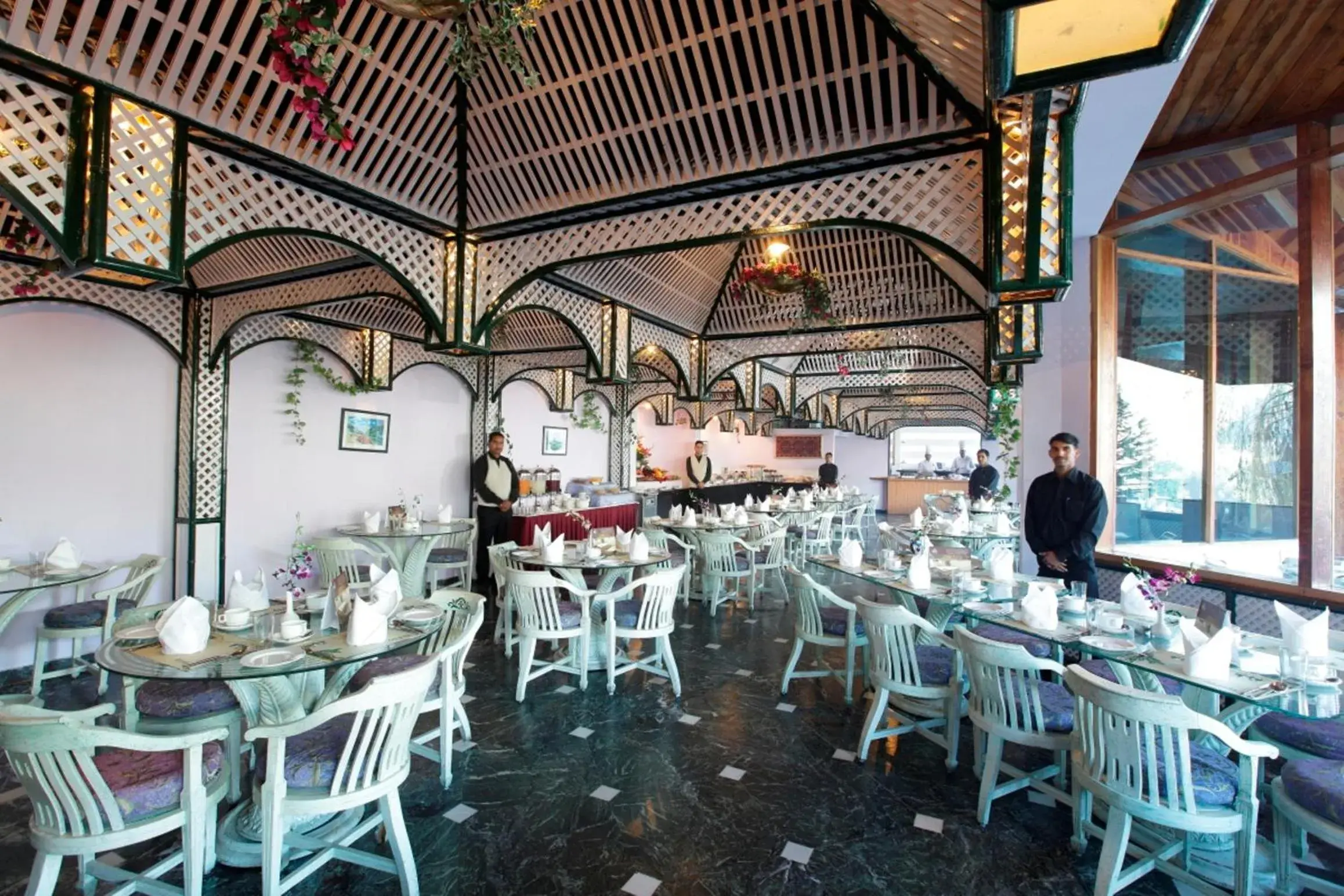 Restaurant/places to eat in Manuallaya The Resort & Spa Restaurant/places to eat in Manuallaya The Resort & Spa