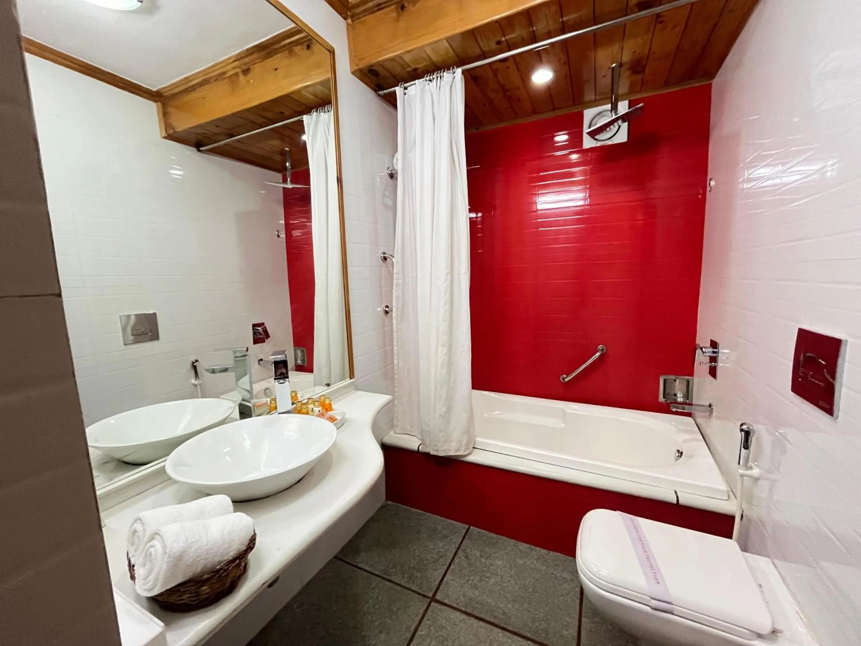 Bathroom in Manuallaya The Resort & Spa