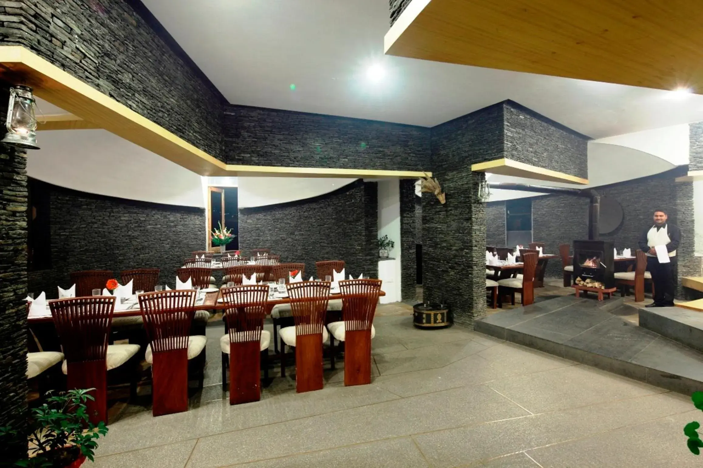 Restaurant/places to eat in Manuallaya The Resort & Spa Restaurant/places to eat in Manuallaya The Resort & Spa