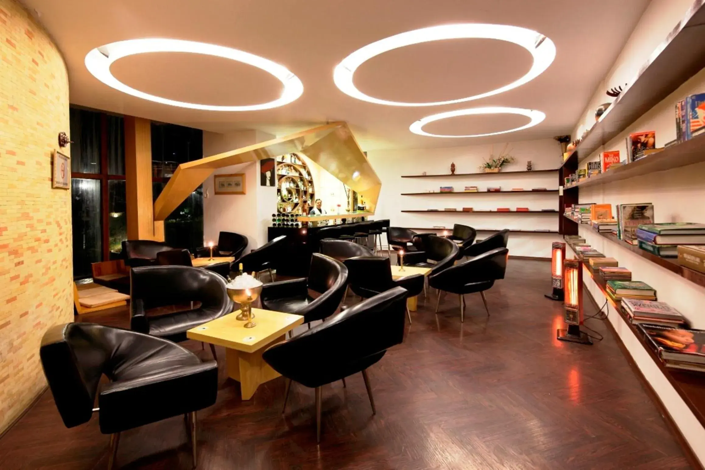 Lounge or bar in Manuallaya The Resort & Spa Lounge or bar in Manuallaya The Resort & Spa