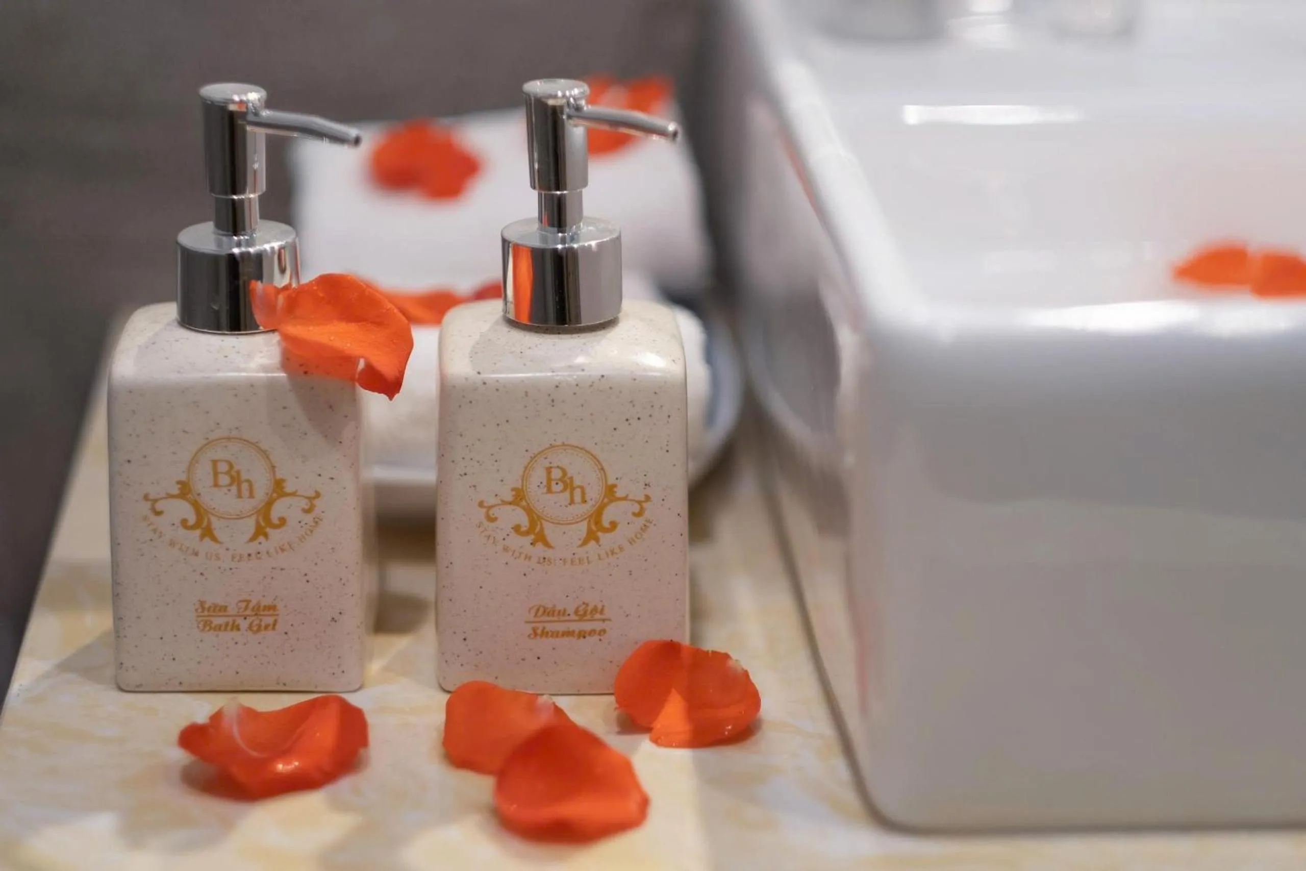 Bathroom in Bao Hung Hotel & Apartment - Tran Thai Tong