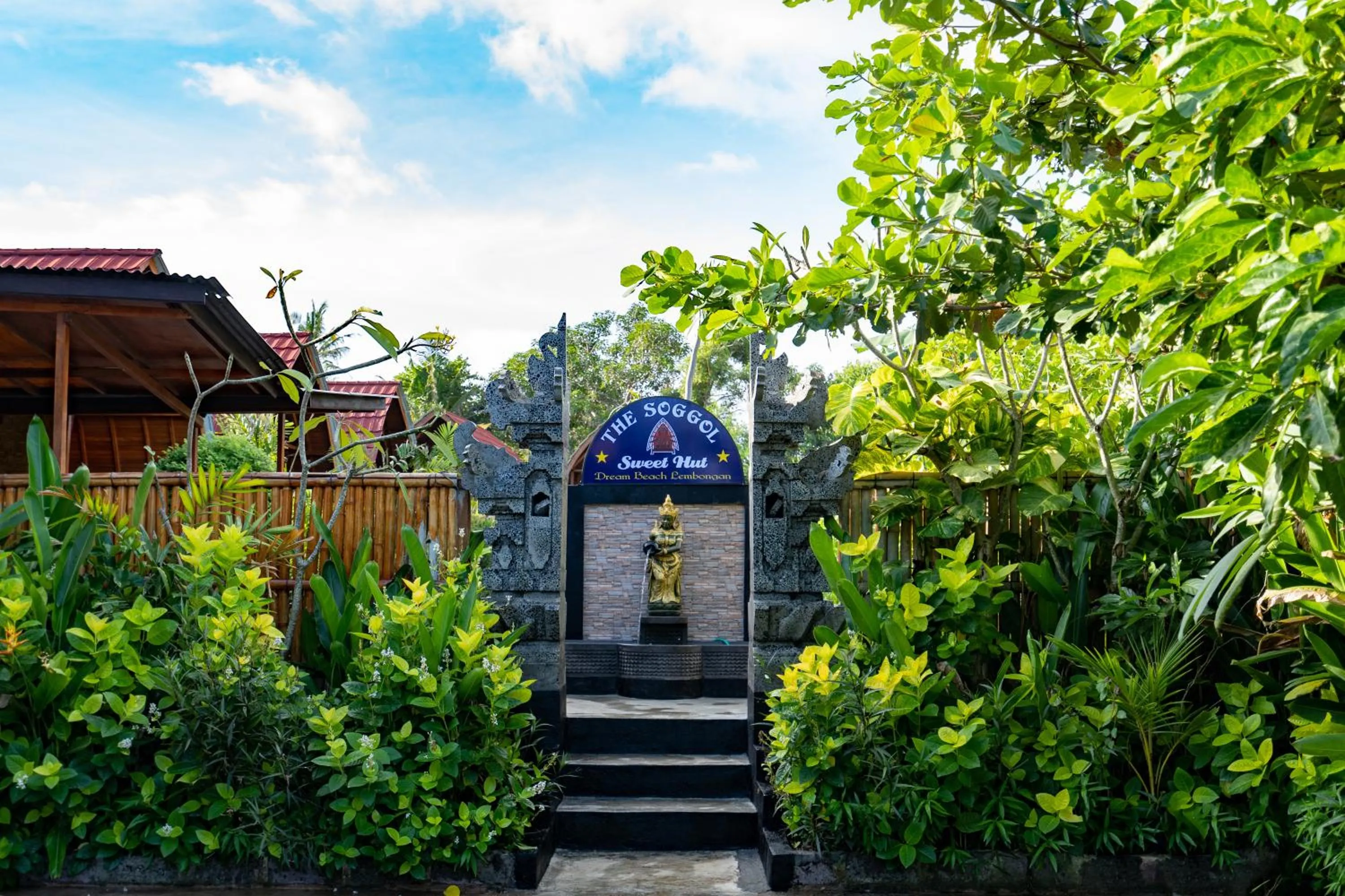 Property building in The Soggol Lembongan