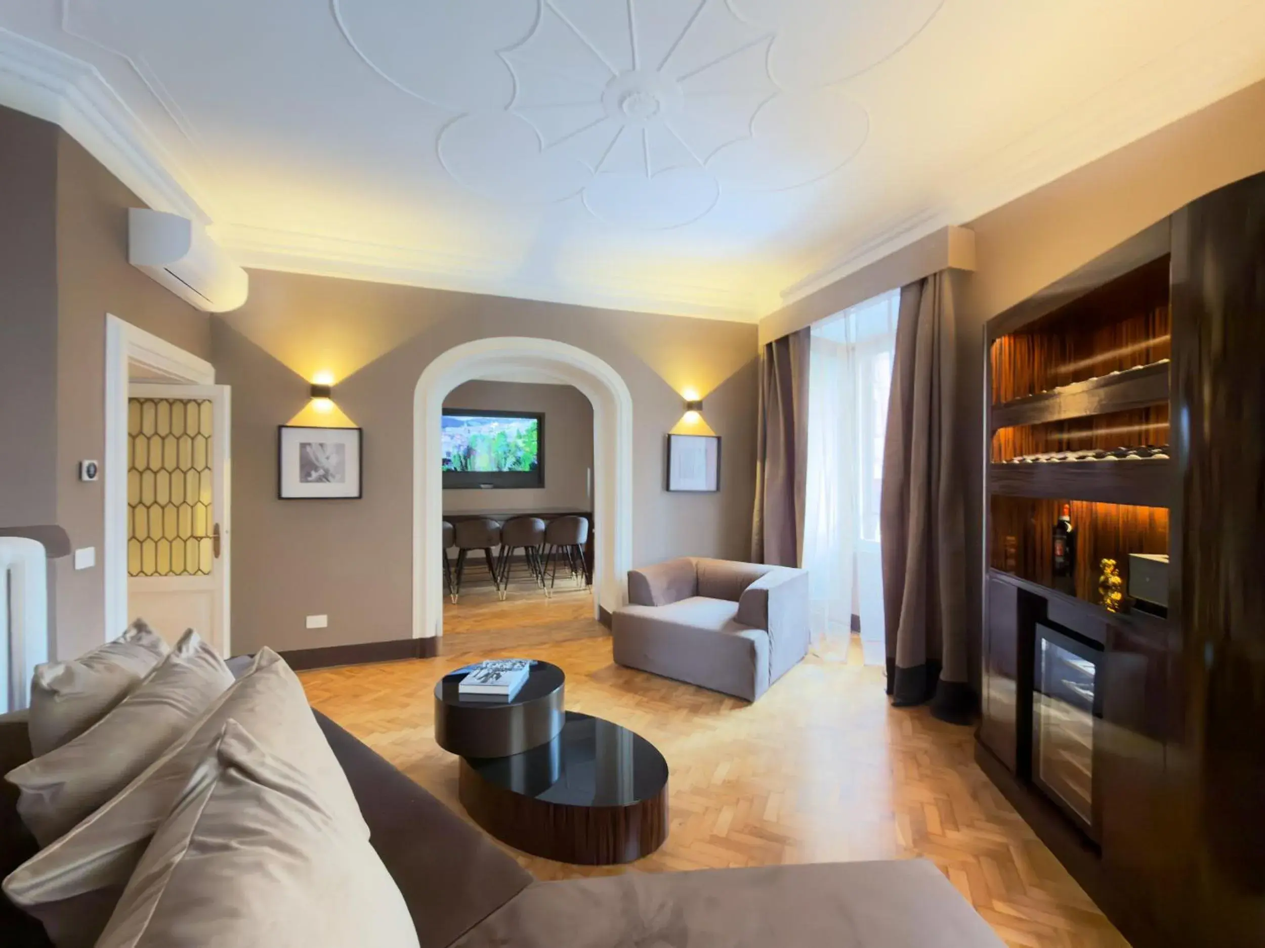 Six-Bedroom Apartment - Address: Lungotevere dei Mellini 39 in Easydomus Rome Six-Bedroom Apartment - Address: Lungotevere dei Mellini 39 in Easydomus Rome