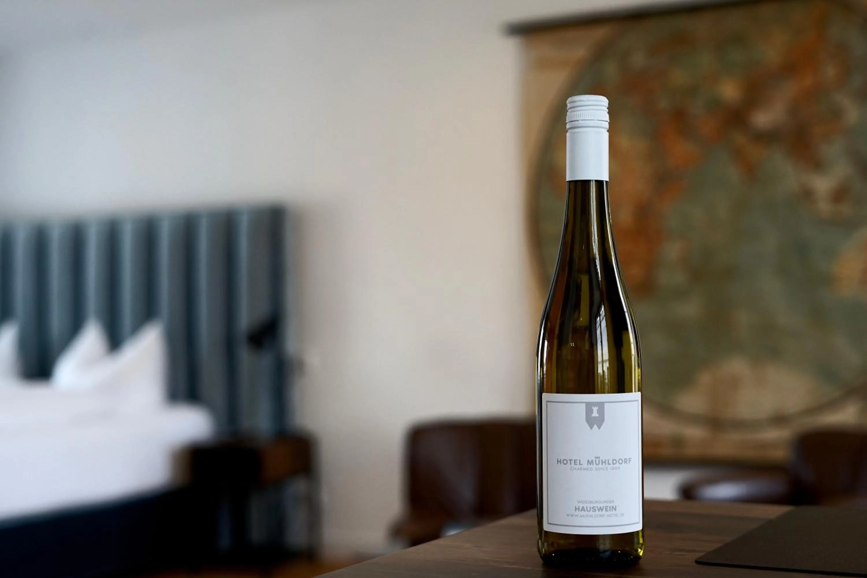 Alcoholic drinks, Bed in Hotel Mühldorf