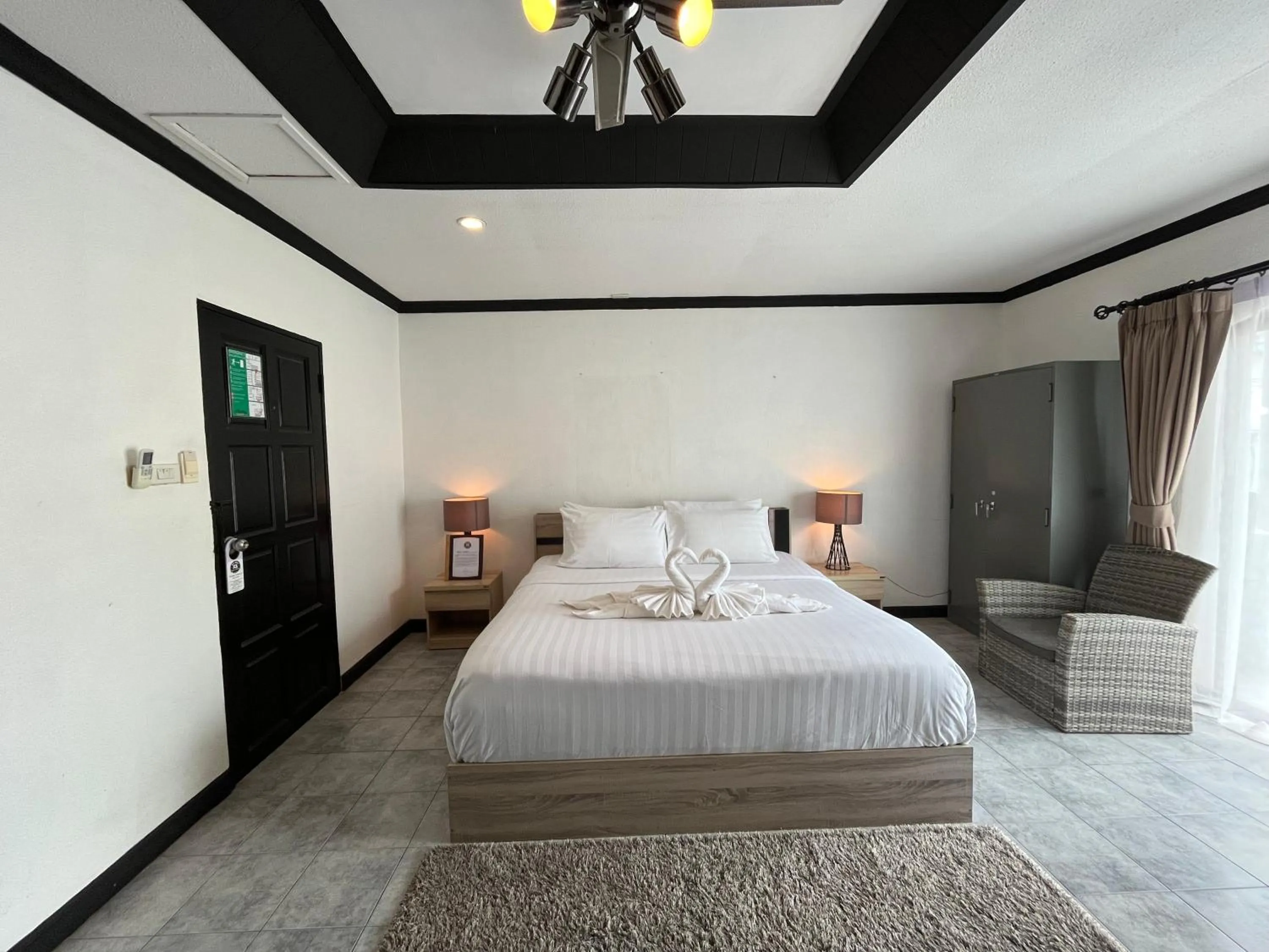 Bed in Big Boys' Bed & Burger - Patong Beach