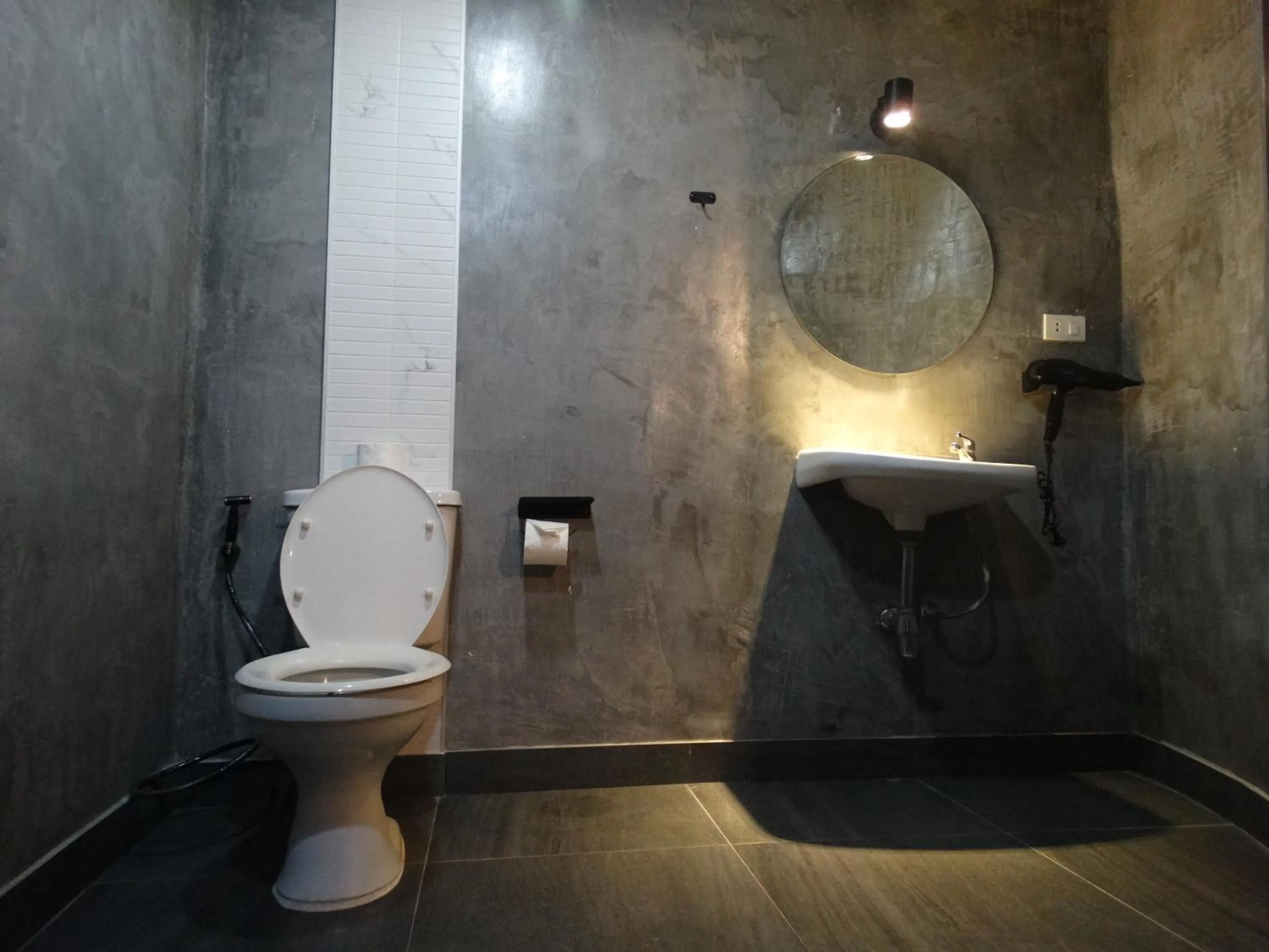Bathroom in Big Boys' Bed & Burger - Patong Beach