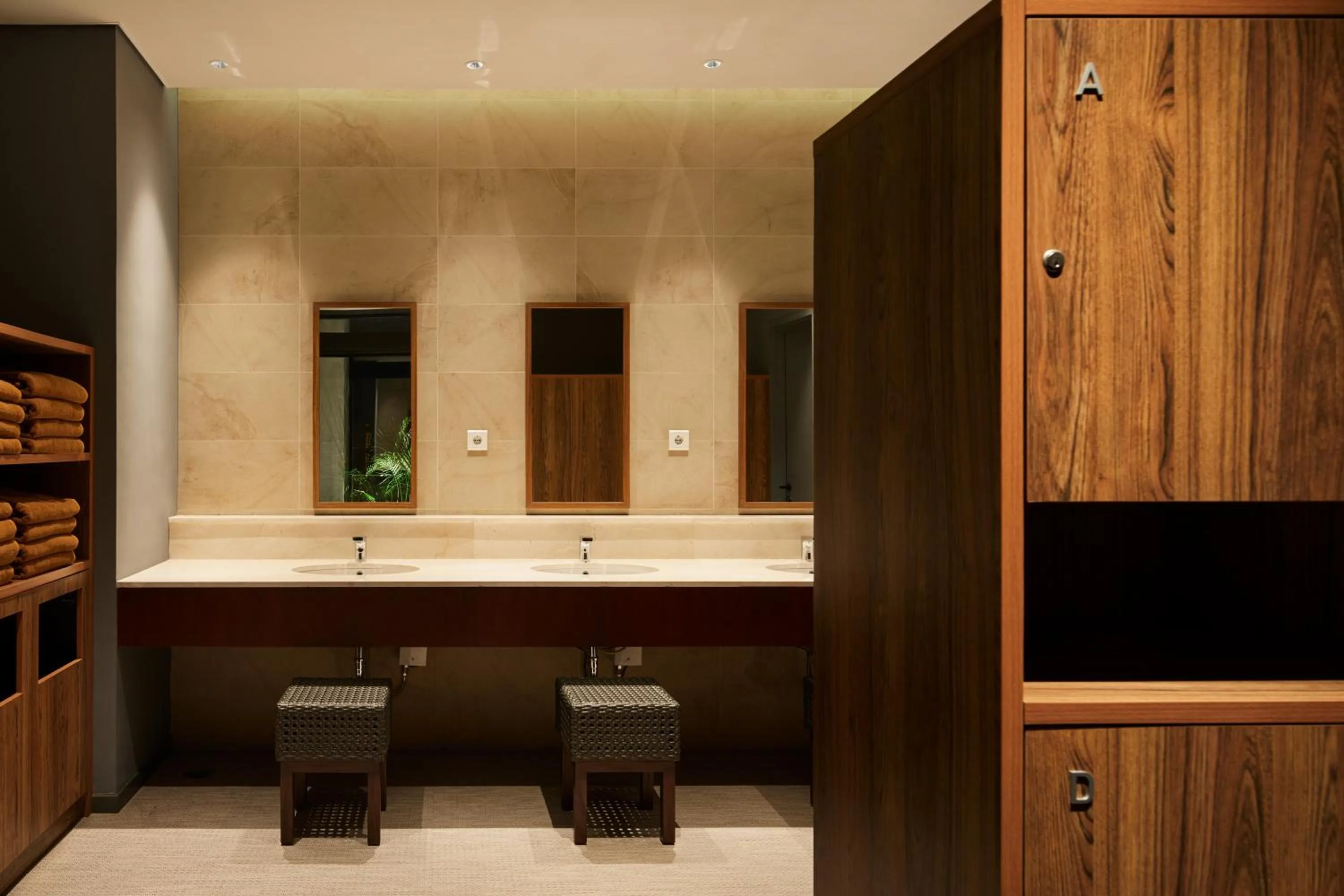 Public Bath in ISORAS CIKARANG