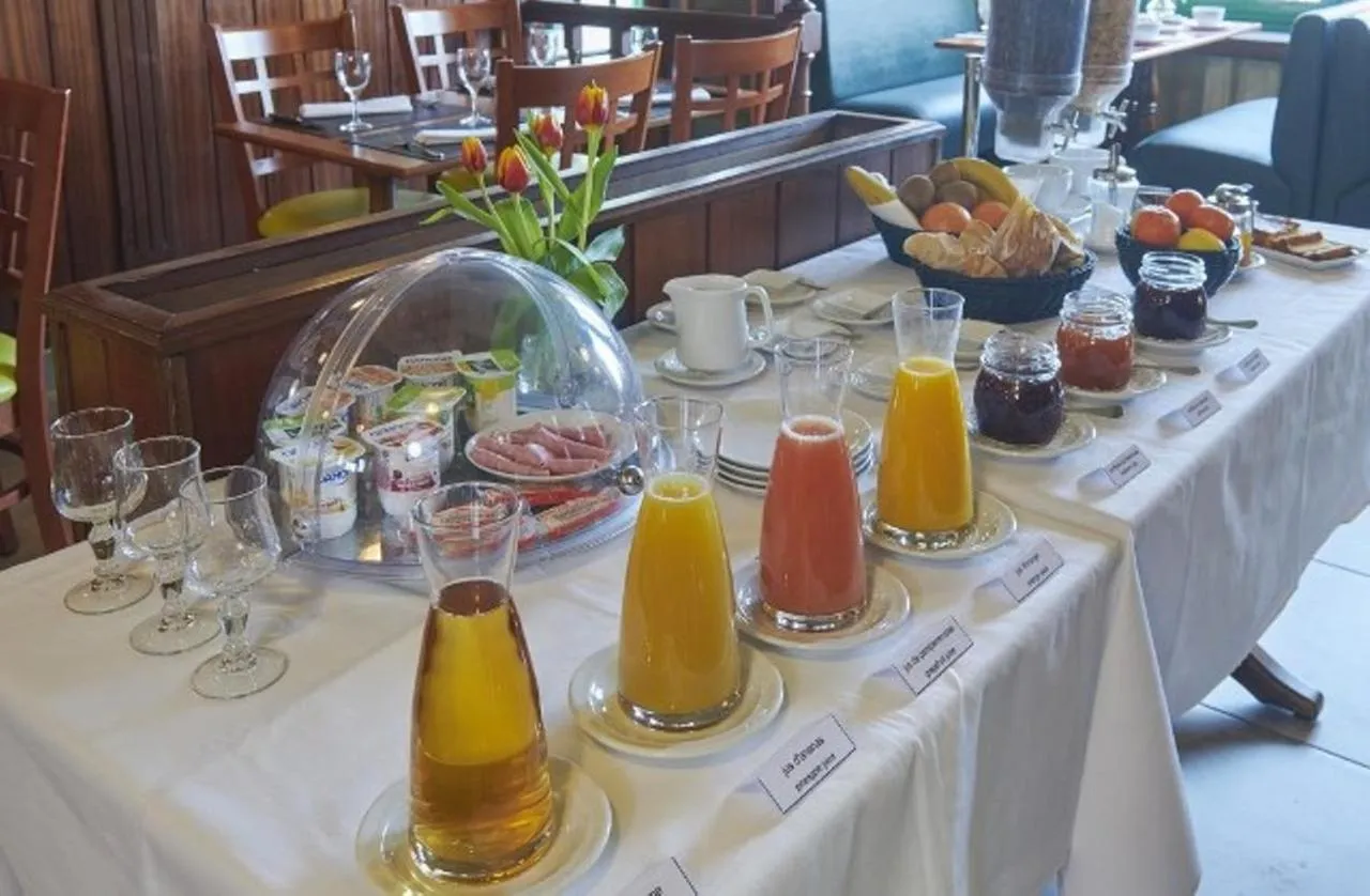 Food and drinks in Hôtel du Lac