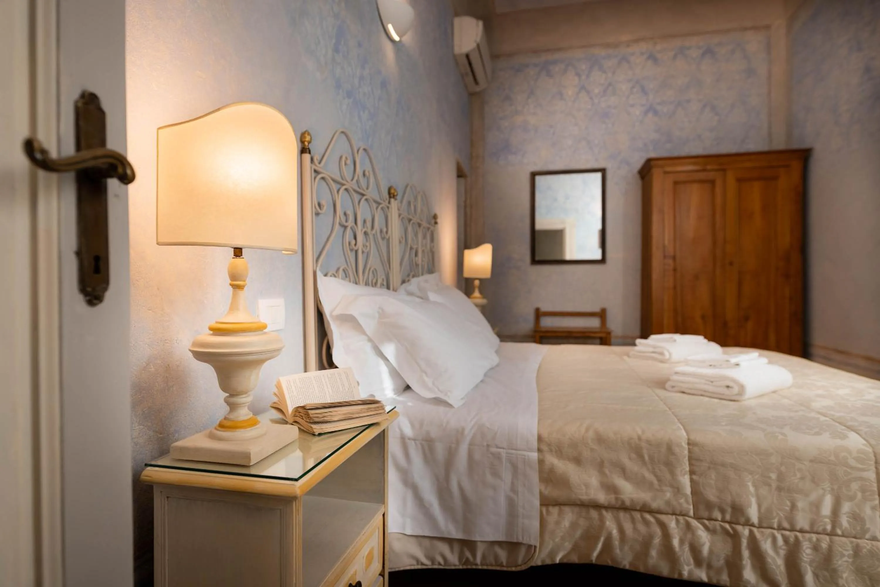 Bedroom, Bed in Novella House