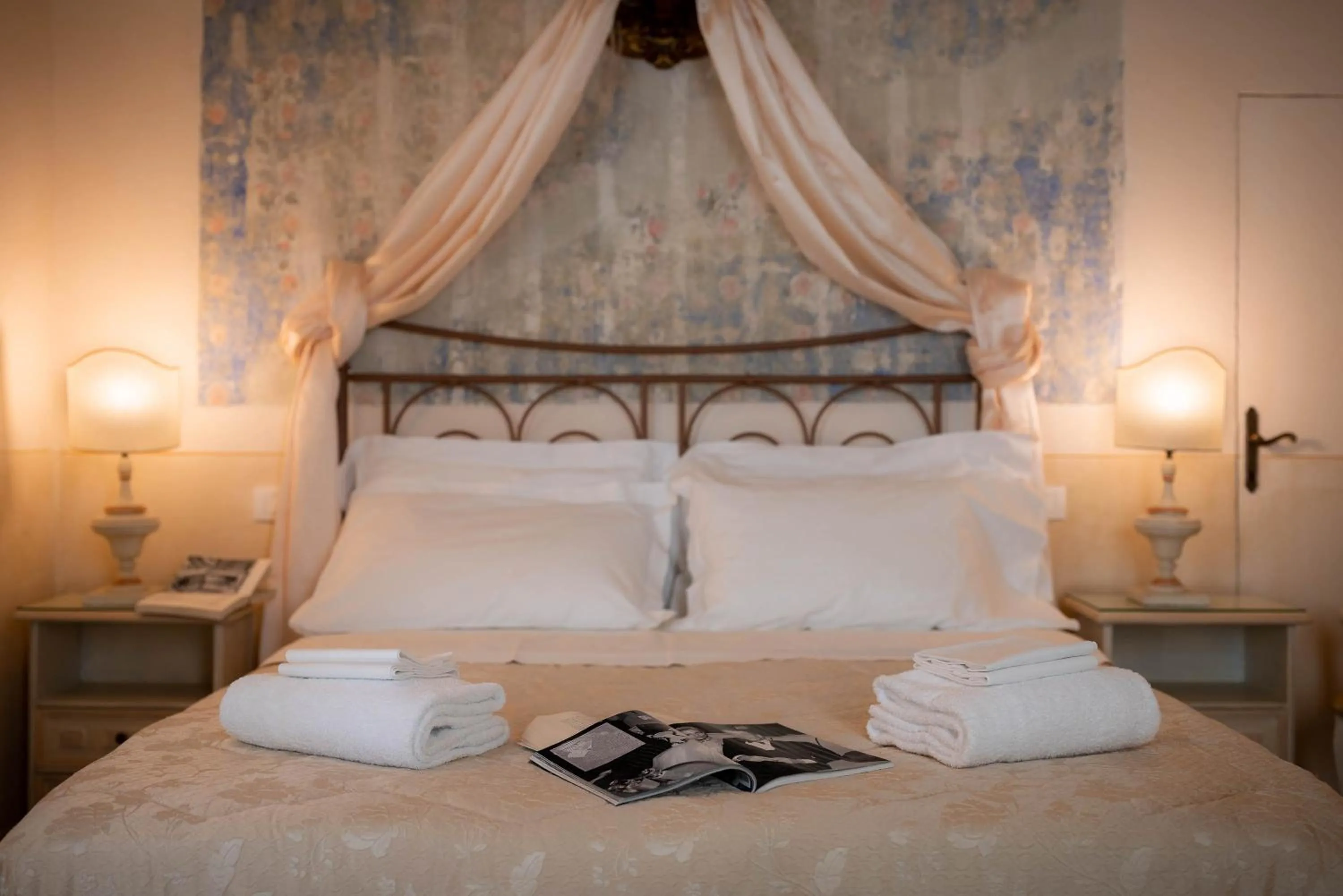 Bedroom, Bed in Novella House