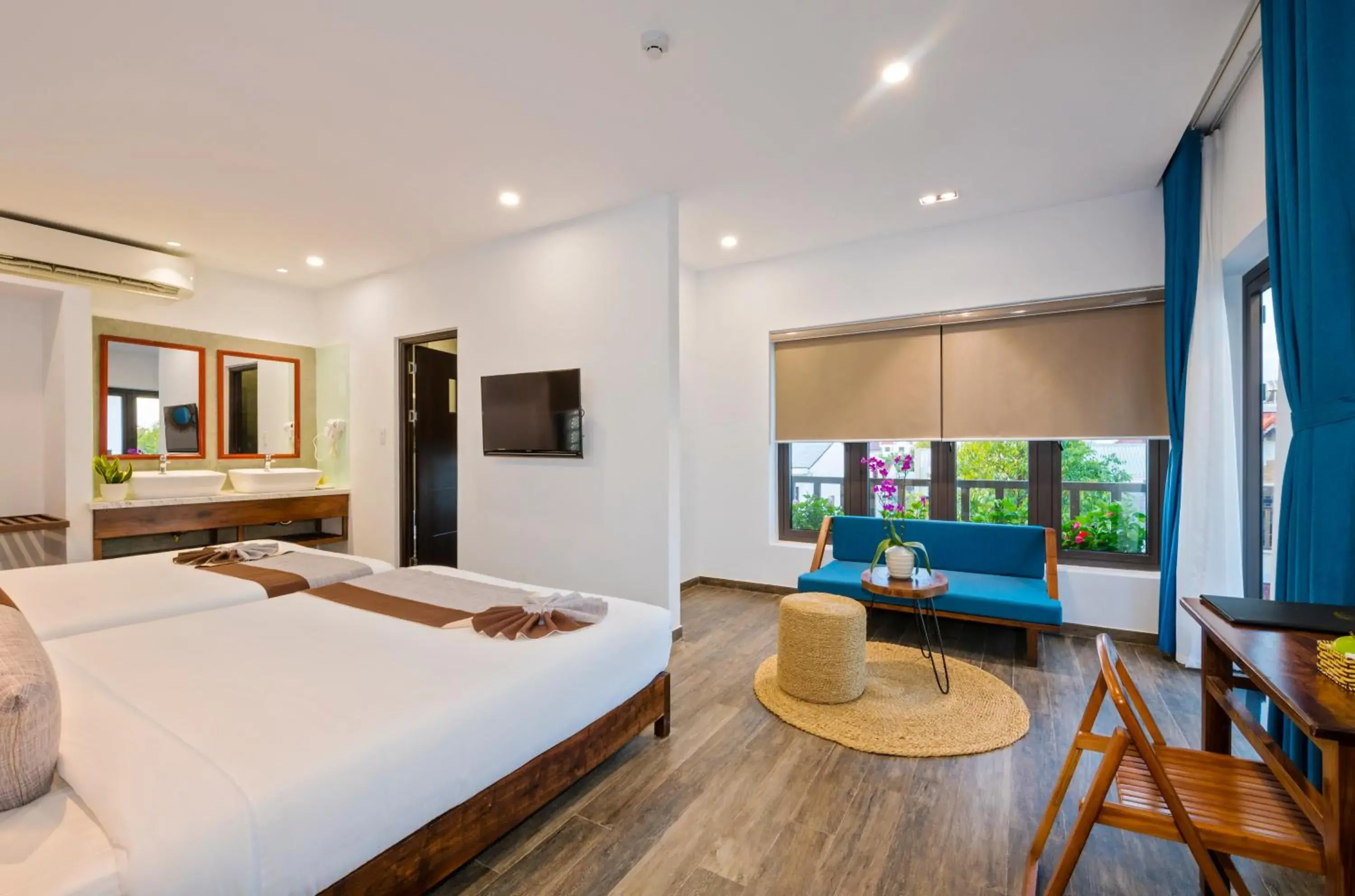 Photo of the whole room, Bed in December Hoi An Villa Photo of the whole room, Bed in December Hoi An Villa