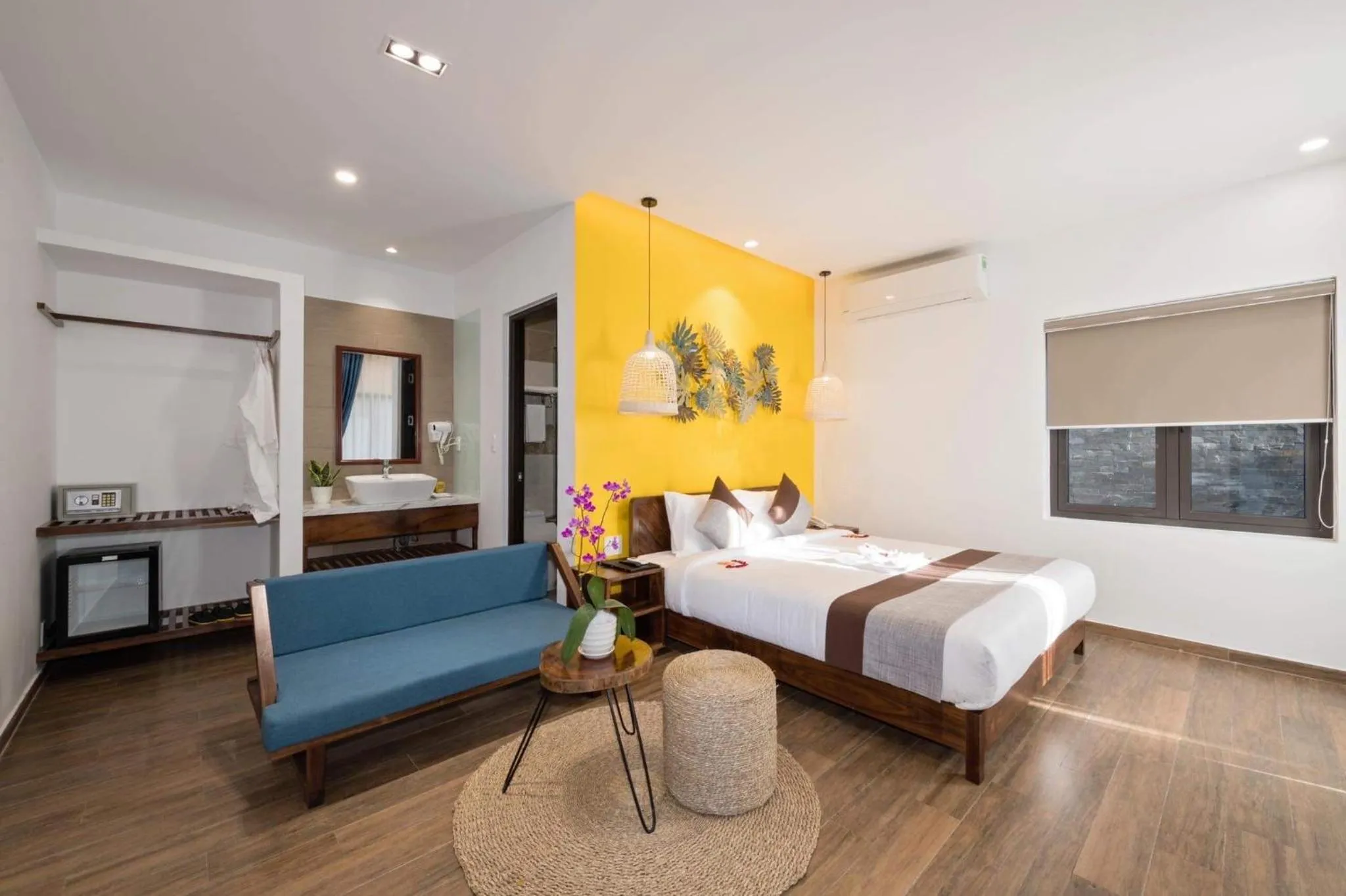 Bedroom, Bed in December Hoi An Villa