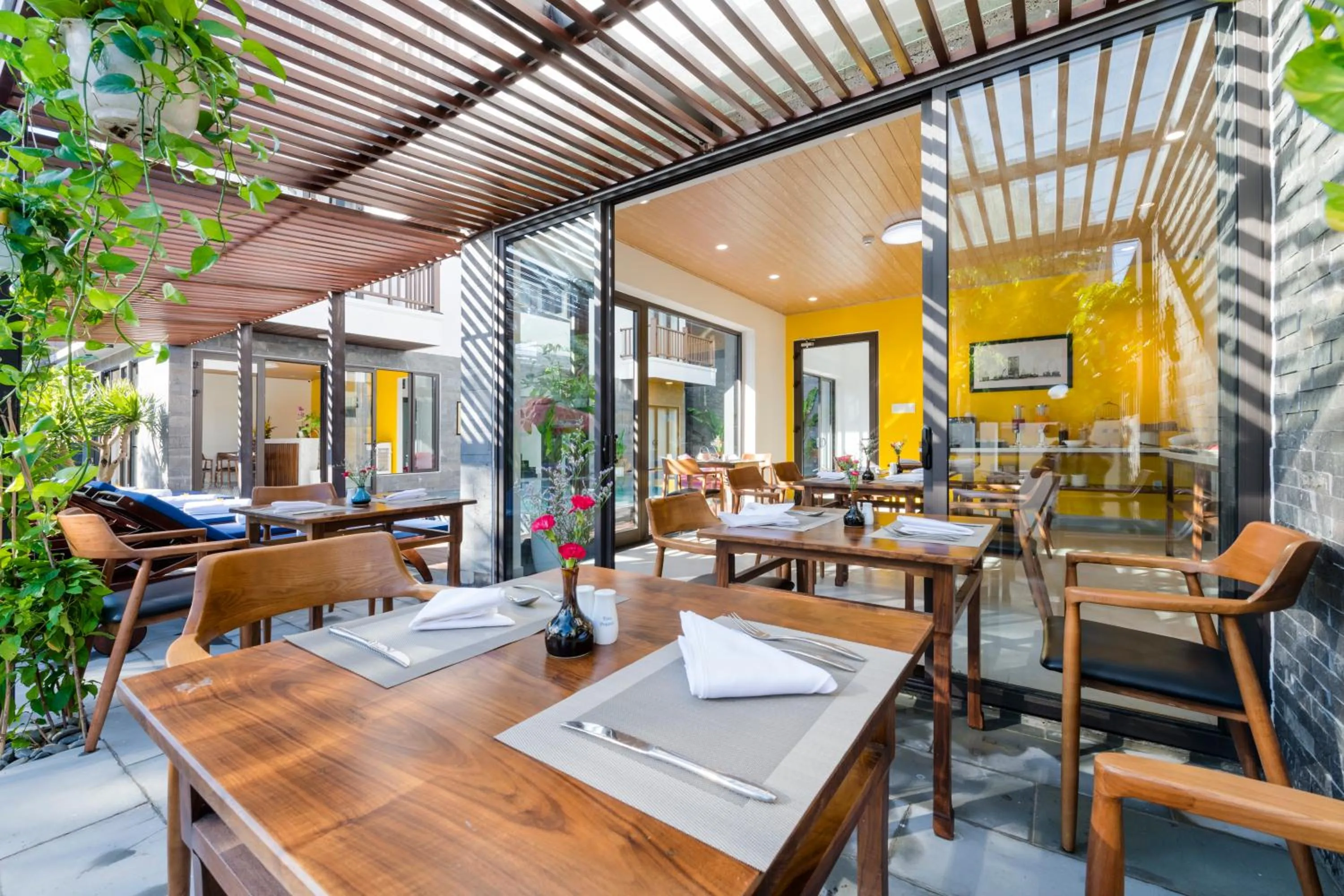 Restaurant/places to eat in December Hoi An Villa