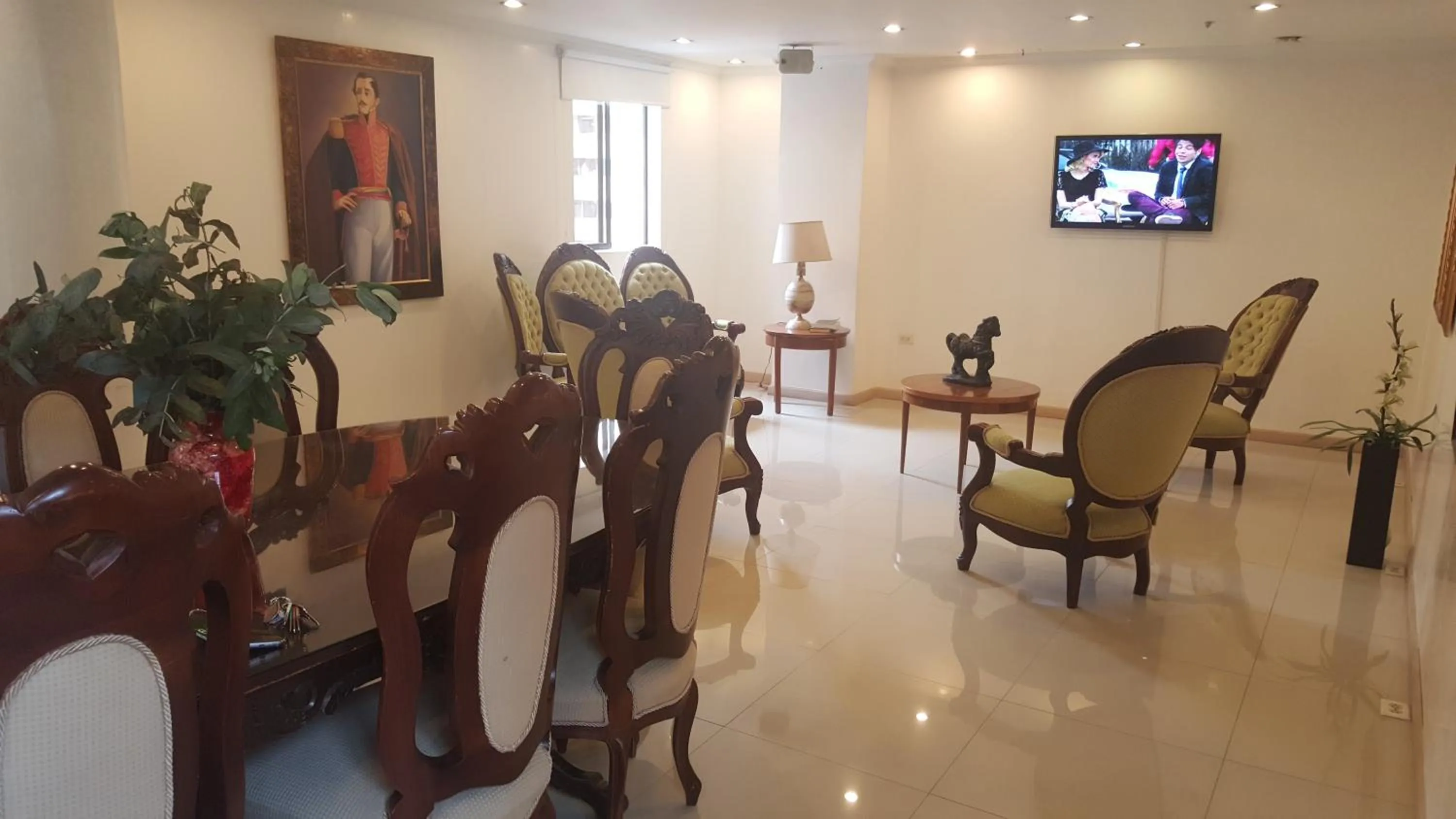 Dining area in Hotel Inter Bogotá