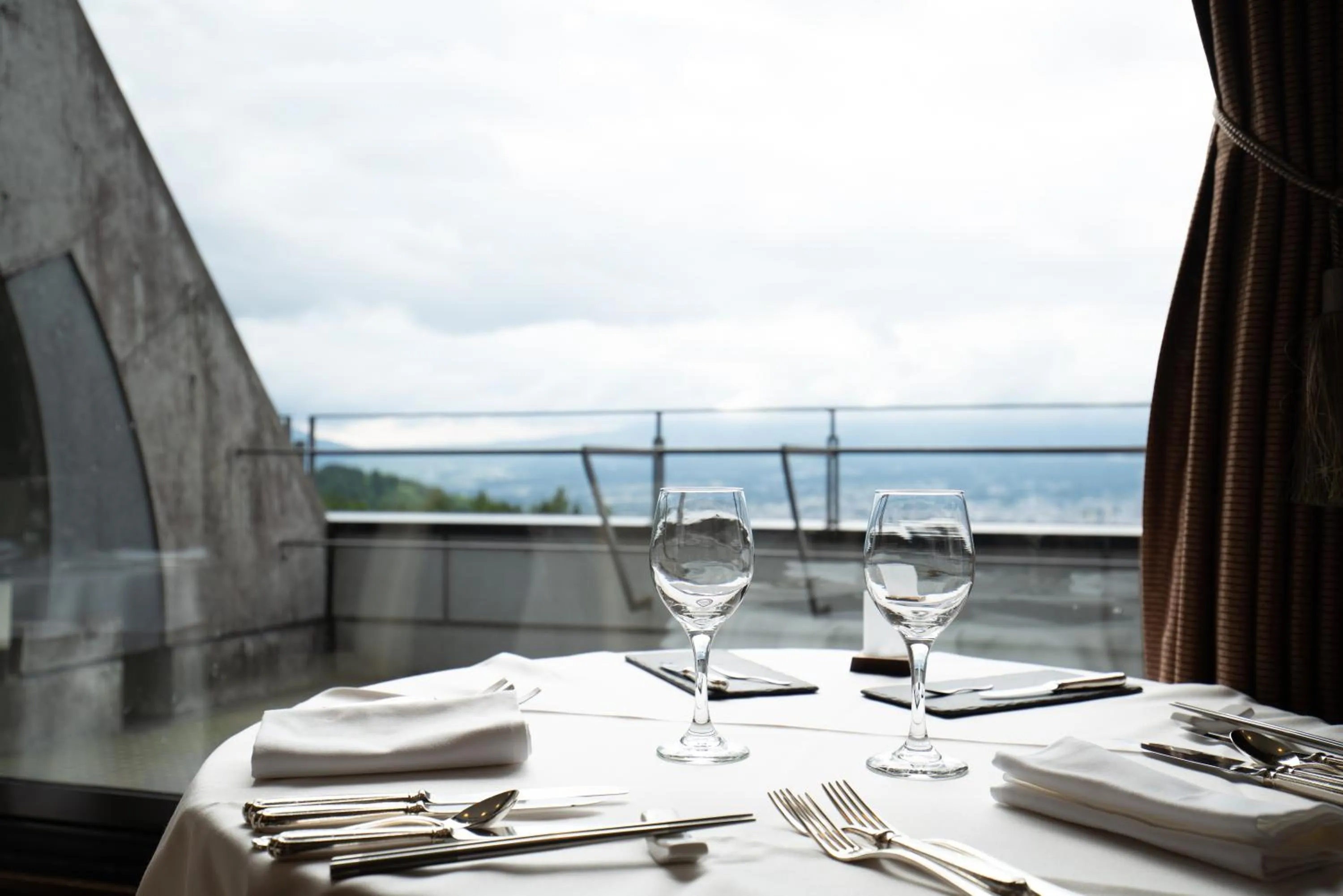 Restaurant/places to eat in Rembrandt Premium Fuji Gotenba