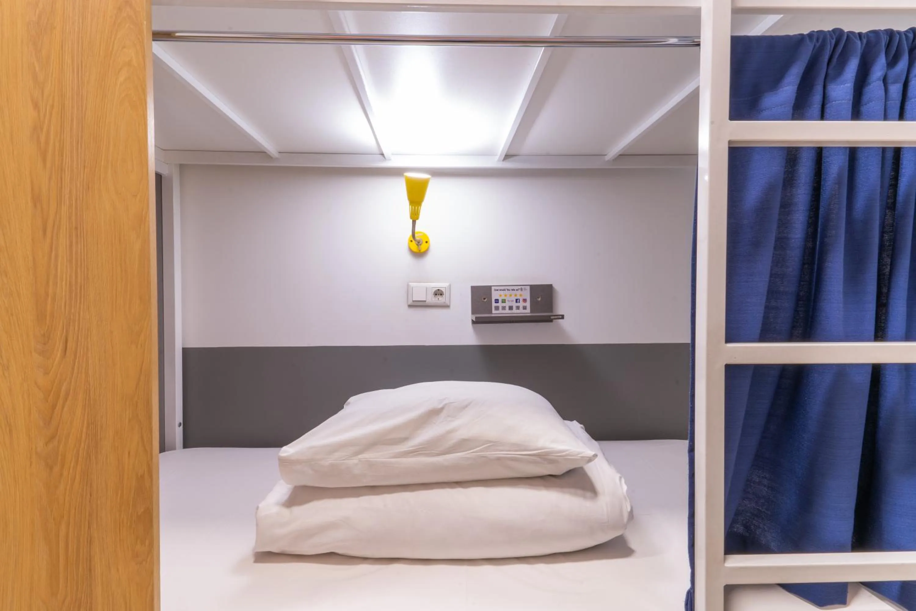 Bed in ololoFreelander Hostel&Coworking