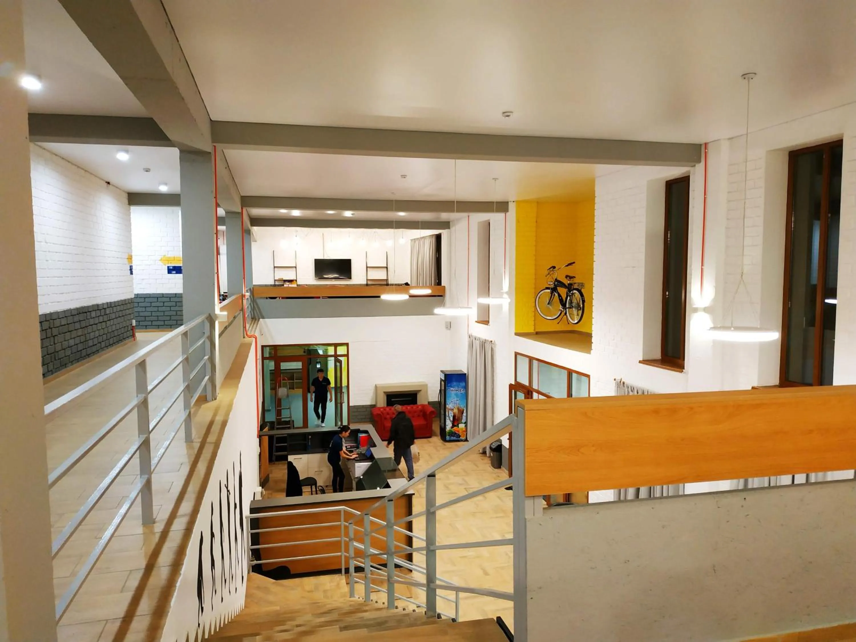 Communal lounge/ TV room in ololoFreelander Hostel&Coworking