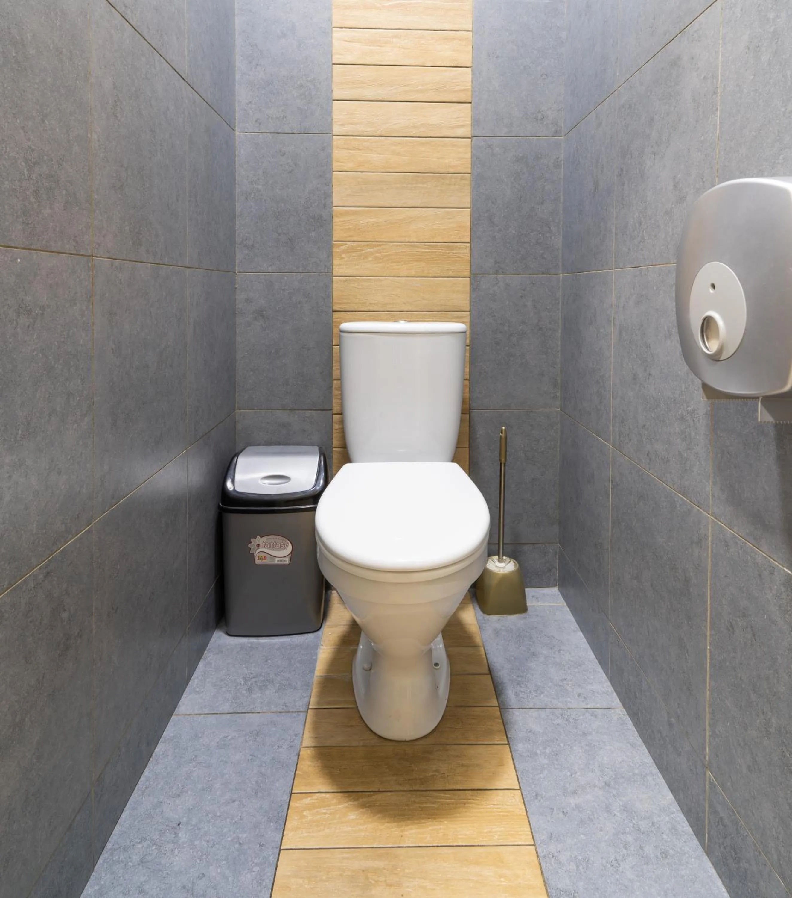 Toilet in ololoFreelander Hostel&Coworking