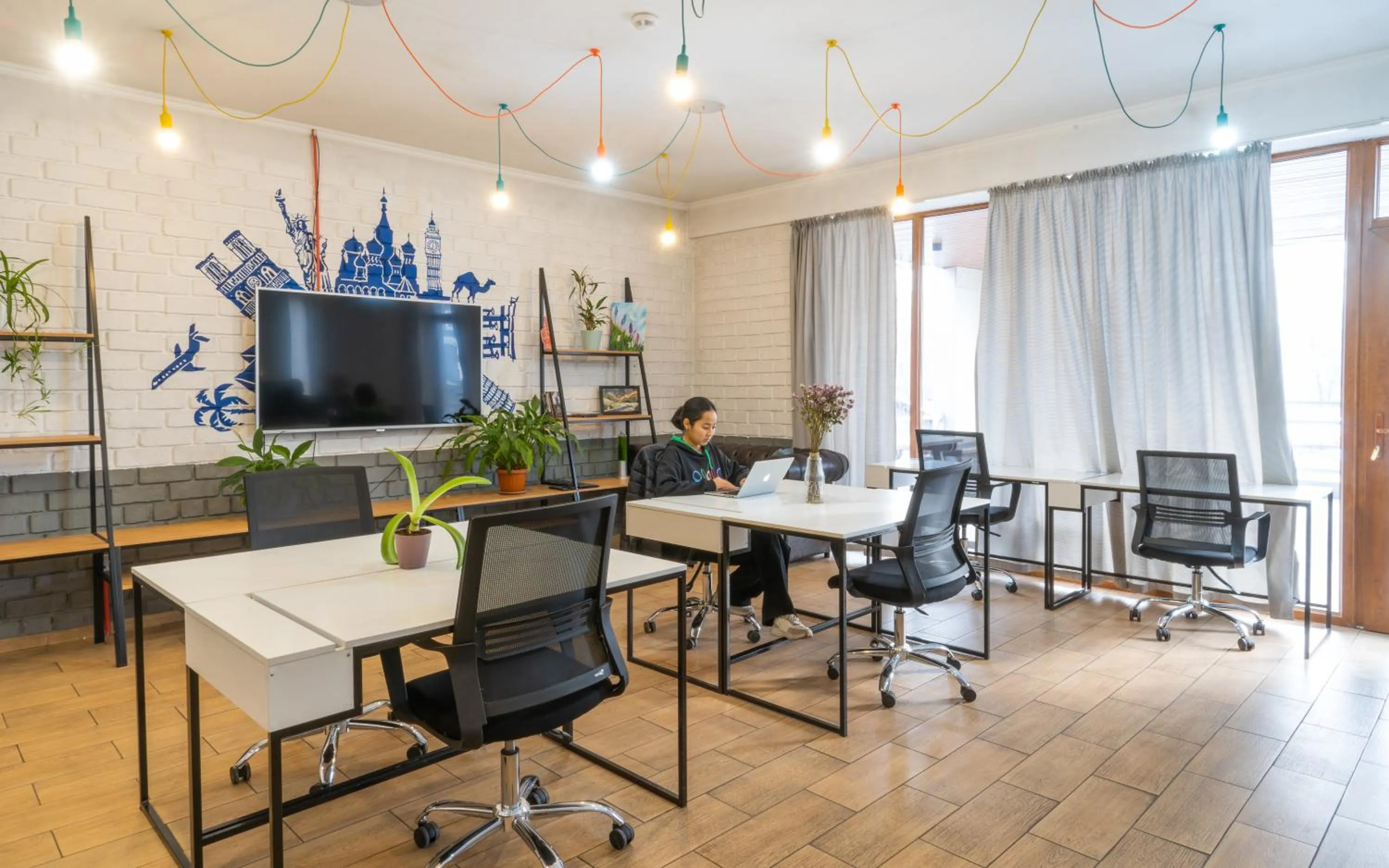 ololoFreelander Hostel&Coworking