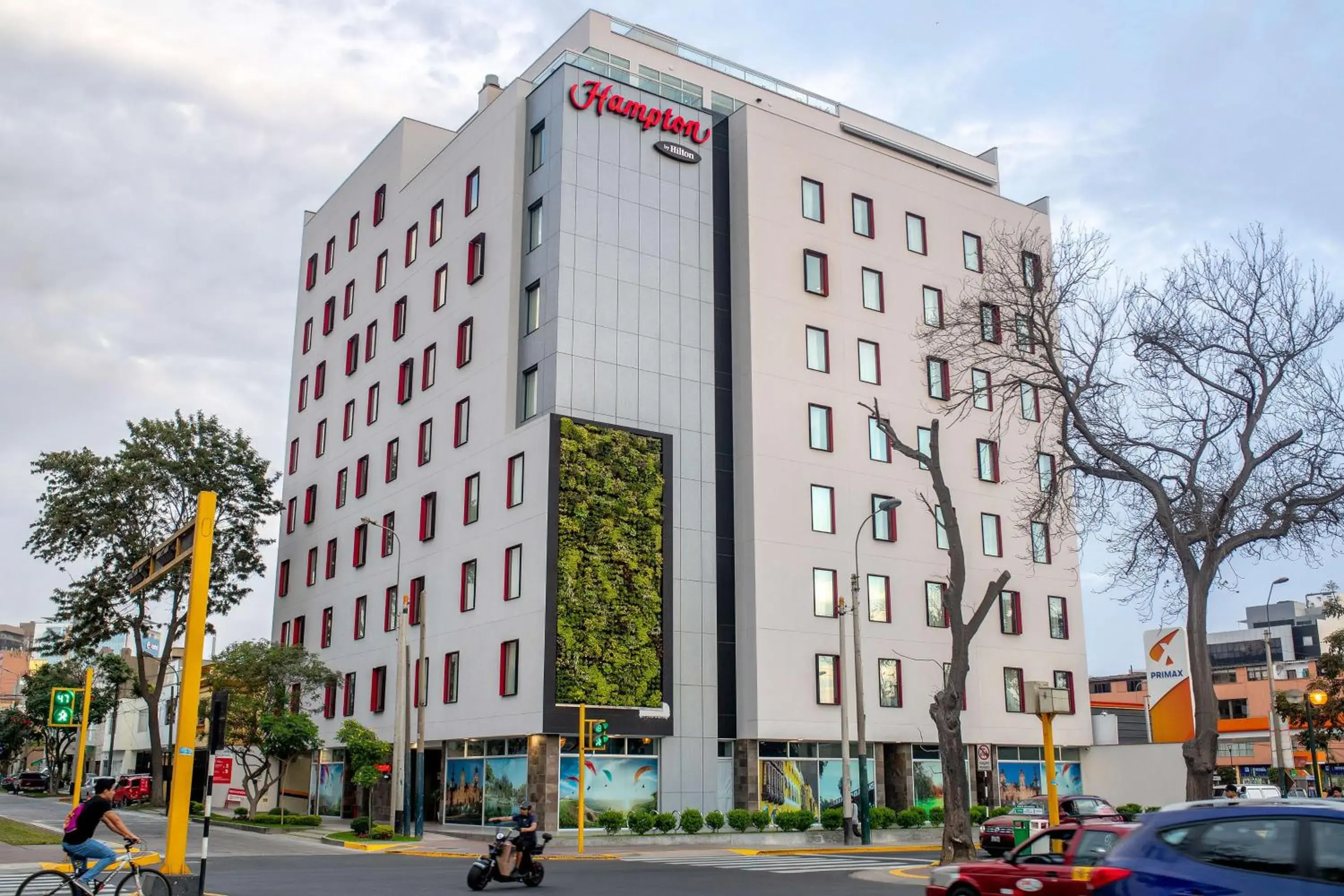 Property building in Hampton By Hilton Lima San Isidro Property building in Hampton By Hilton Lima San Isidro