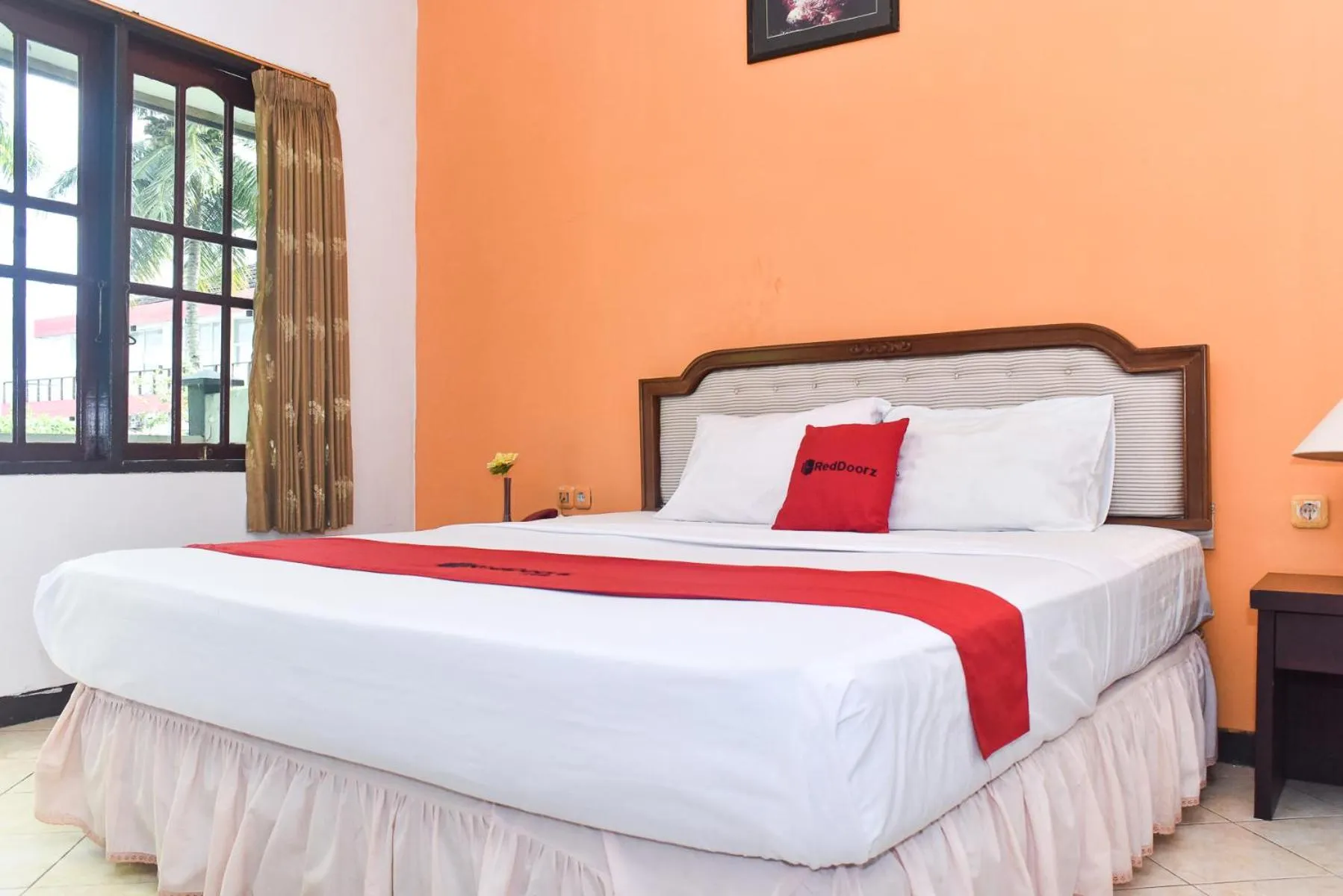 Bedroom, Bed in RedDoorz Plus @ Tirta Kencana Hotel