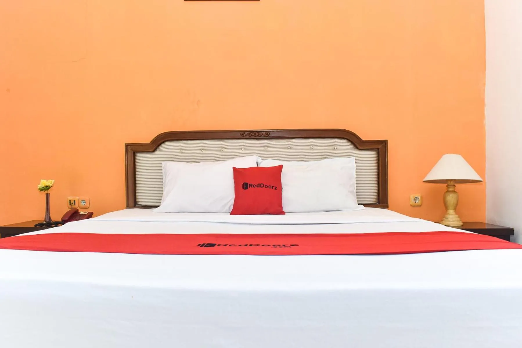 Bed in RedDoorz Plus @ Tirta Kencana Hotel
